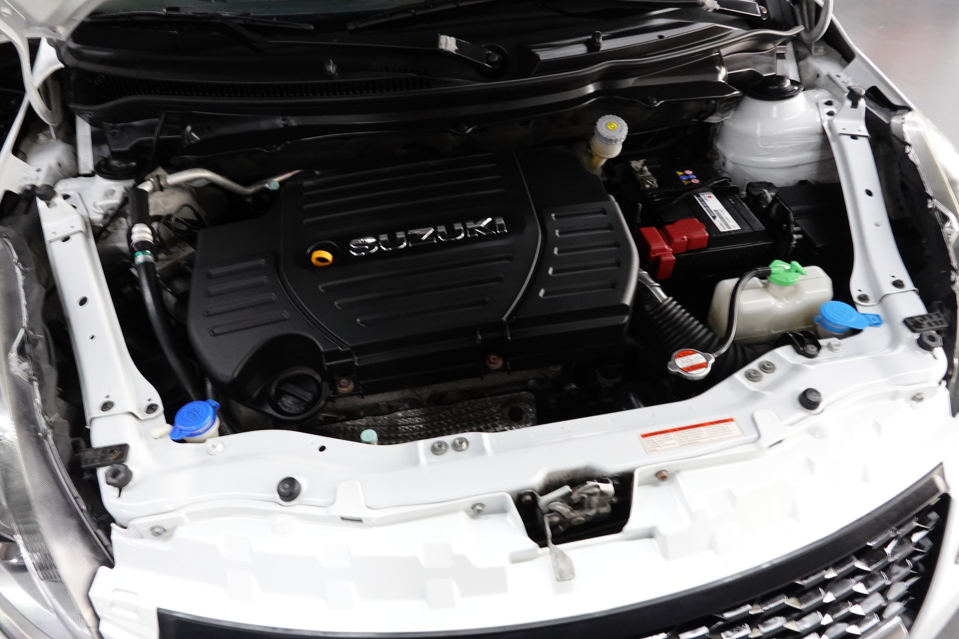 SUZUKI SWIFT 1.6i 16V SPORT PERL CH-FZ-image-4