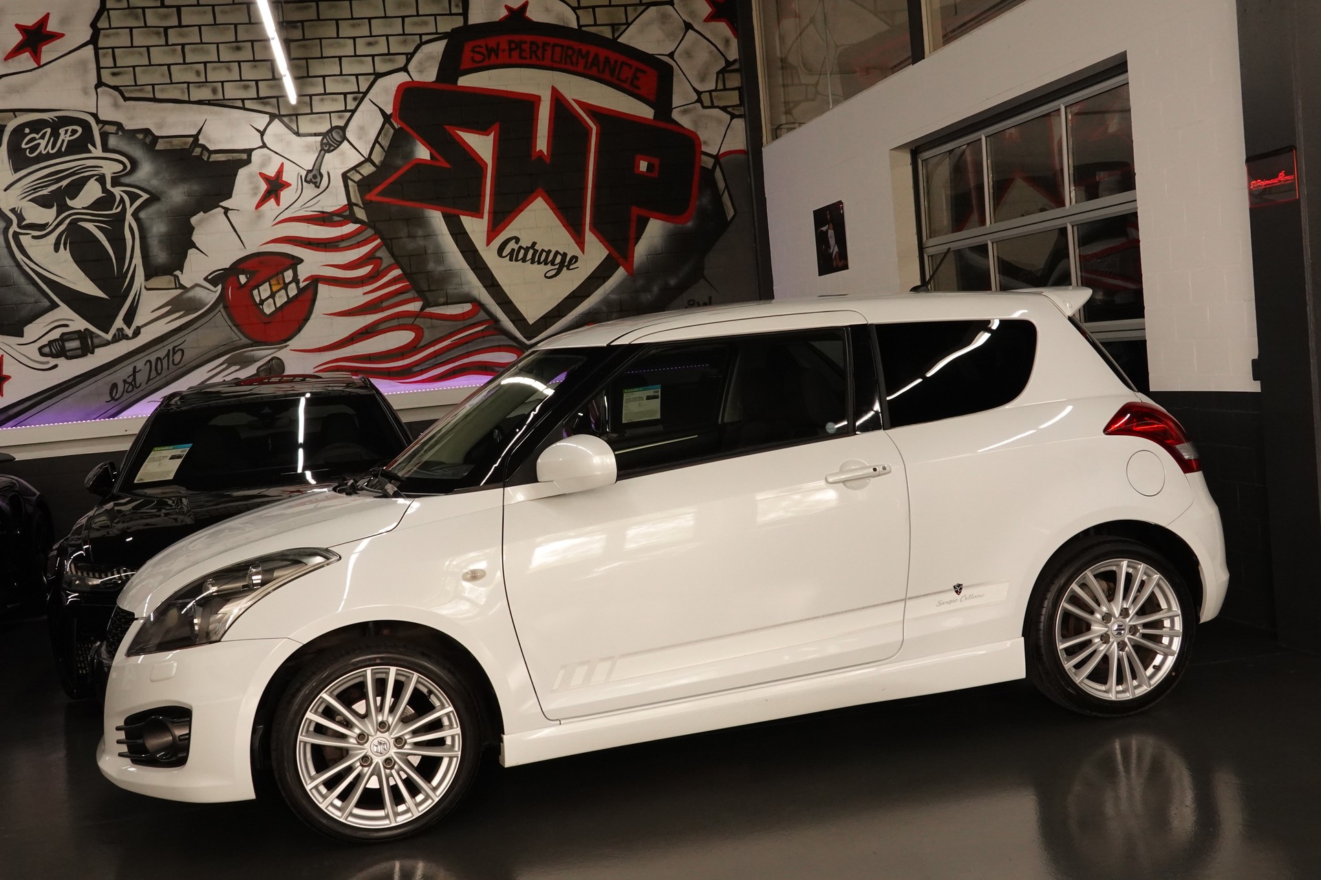 SUZUKI SWIFT 1.6i 16V SPORT PERL CH-FZ-showroom-element-1