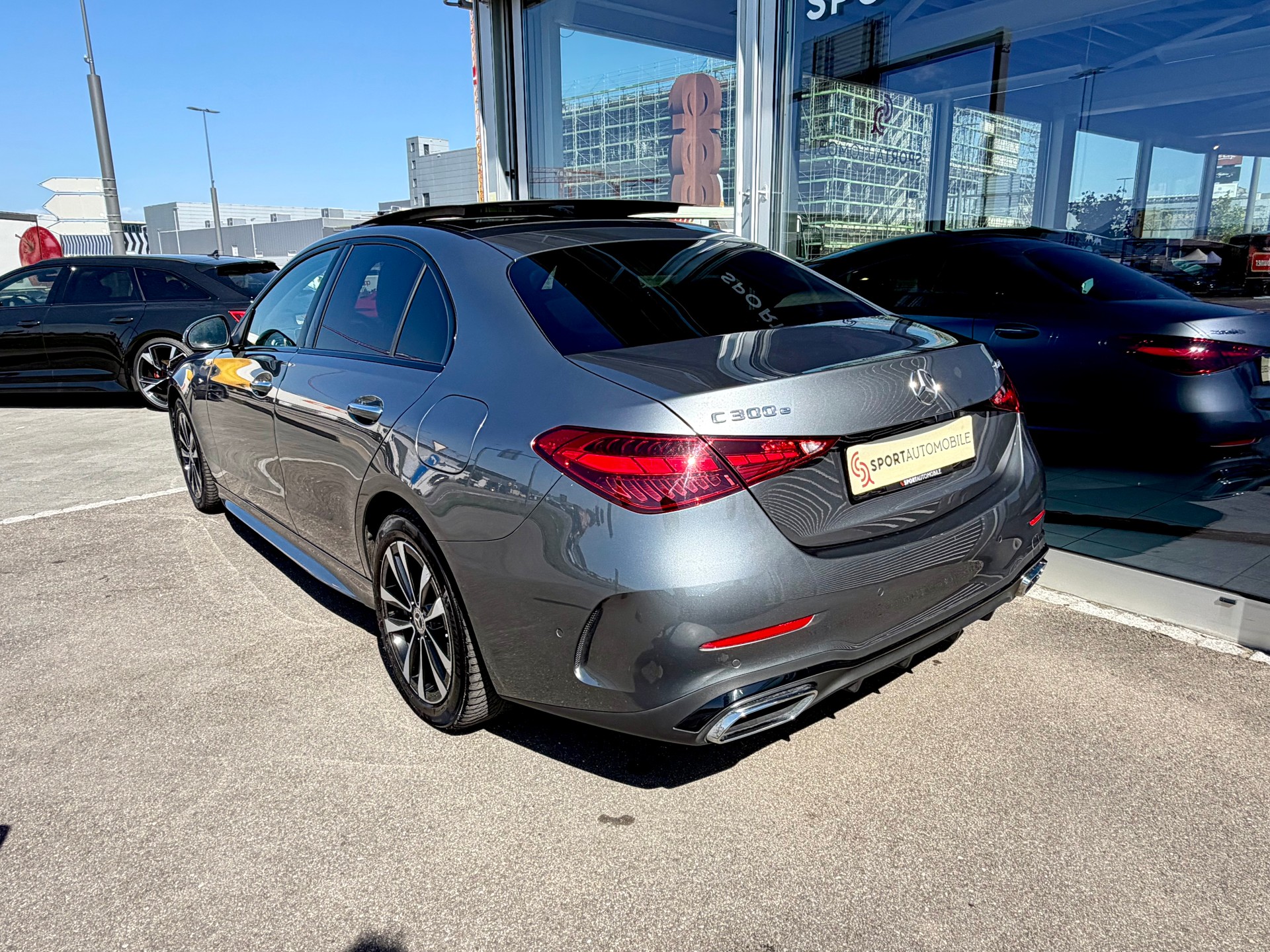 MERCEDES-BENZ C 300e AMG Line 4 Matic EQ Hybrid-image-7