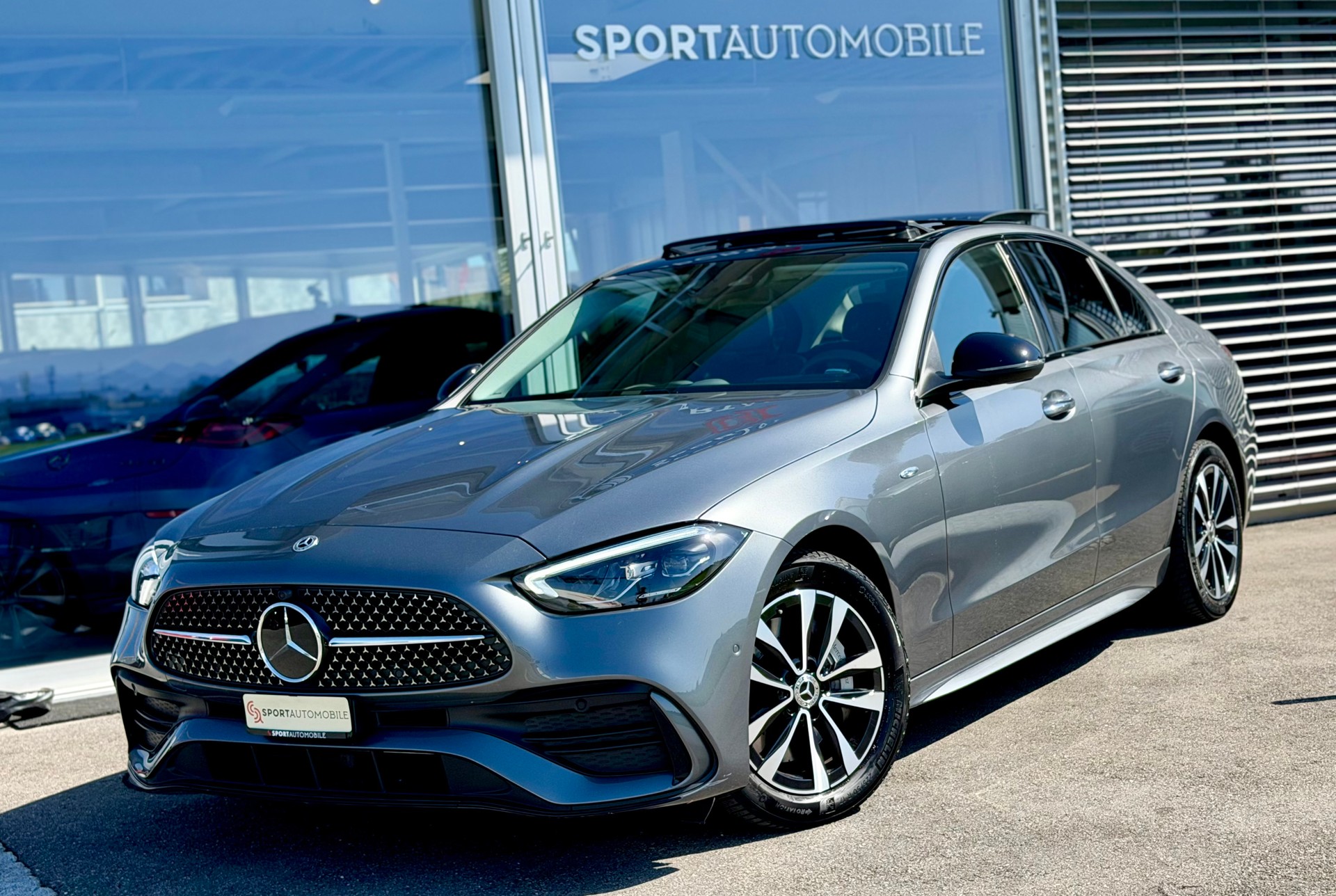 MERCEDES-BENZ C 300e AMG Line 4 Matic EQ Hybrid-image-1