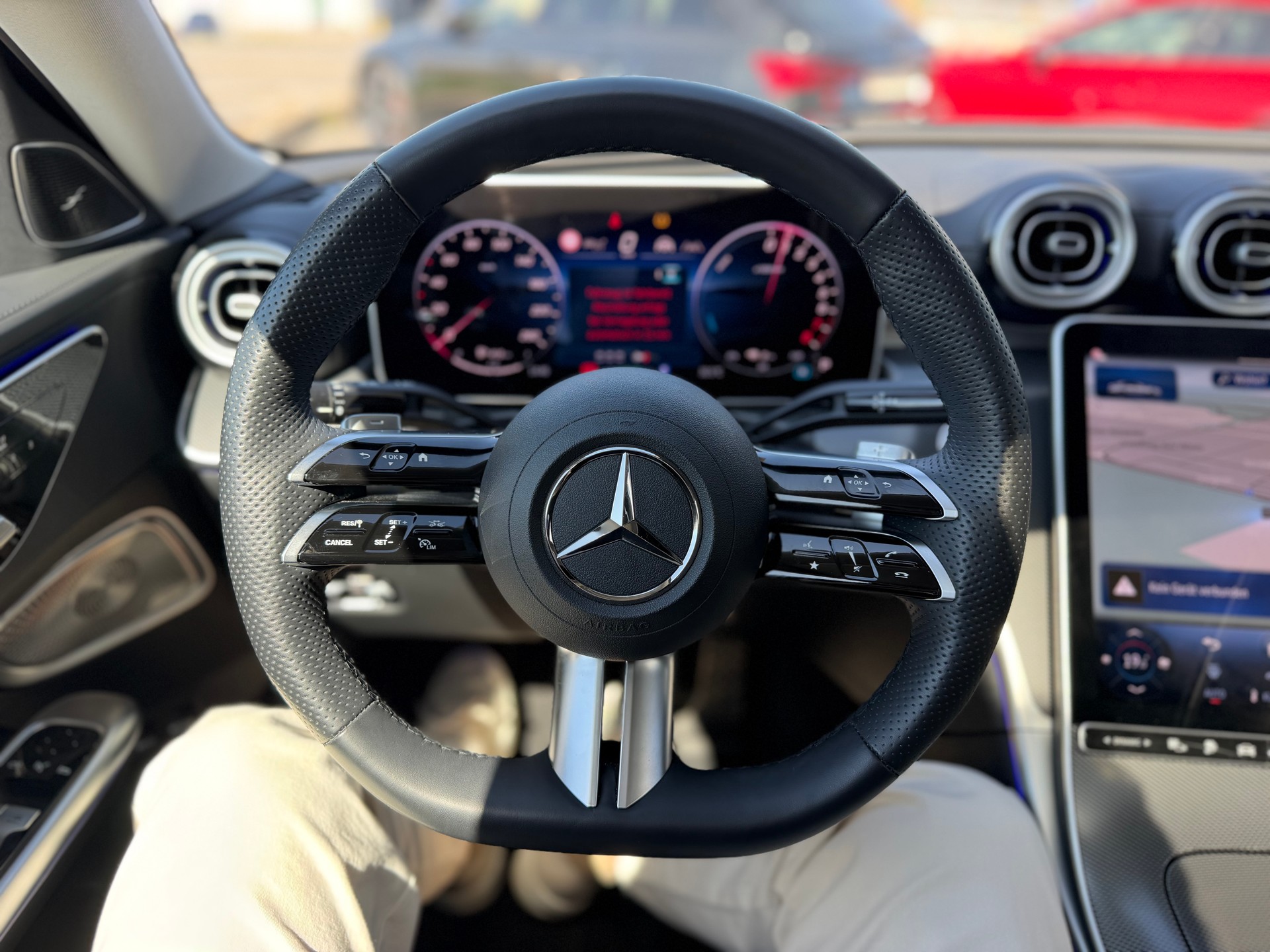 MERCEDES-BENZ C 300e AMG Line 4 Matic EQ Hybrid-image-19
