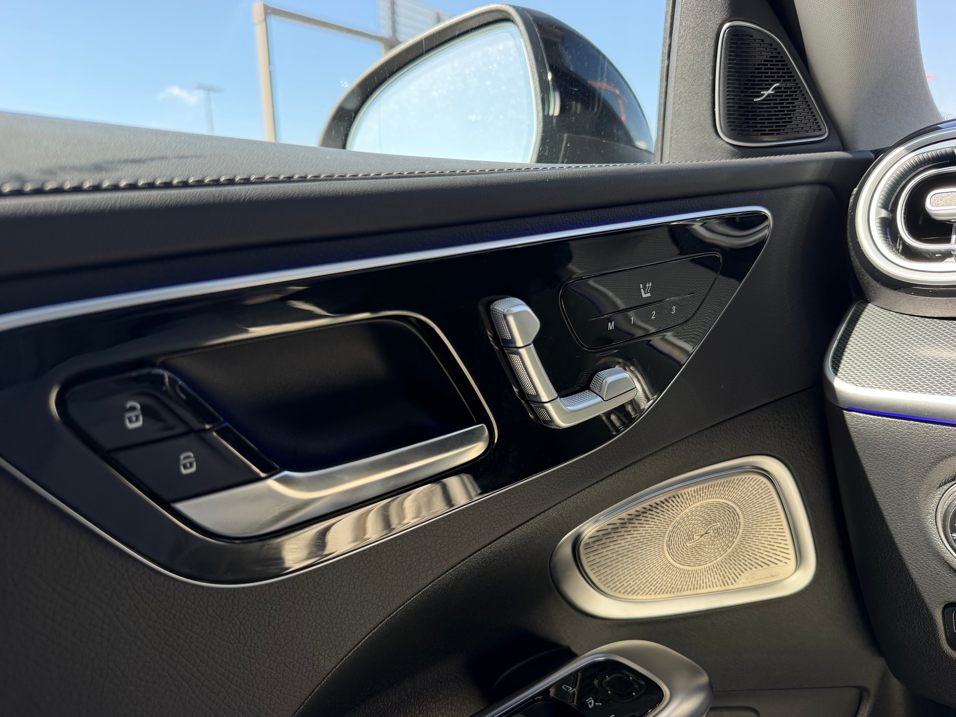MERCEDES-BENZ C 300e AMG Line 4 Matic EQ Hybrid-image-15