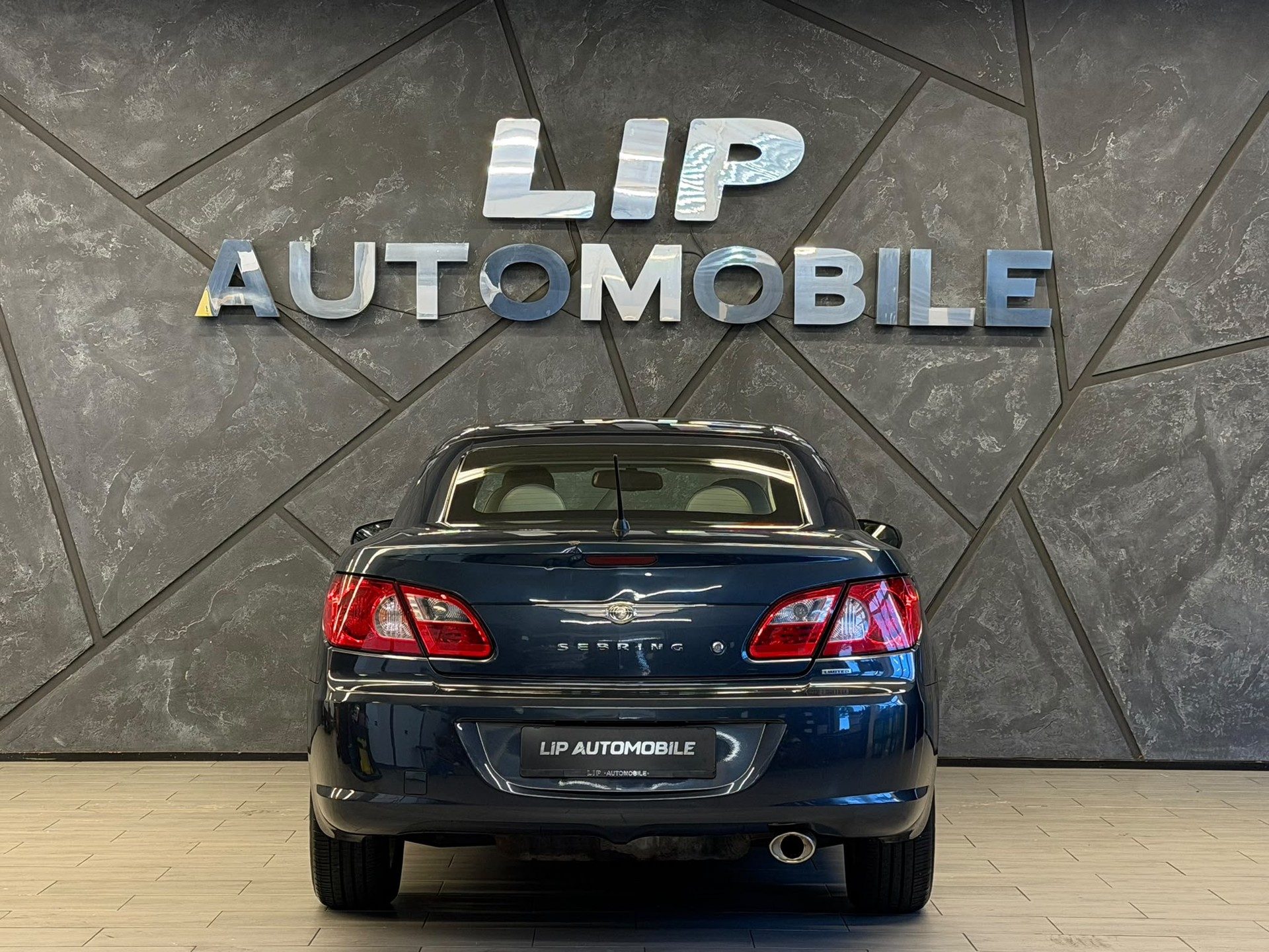 CHRYSLER Sebring 2.7 V6 Limited (LX)-image-8