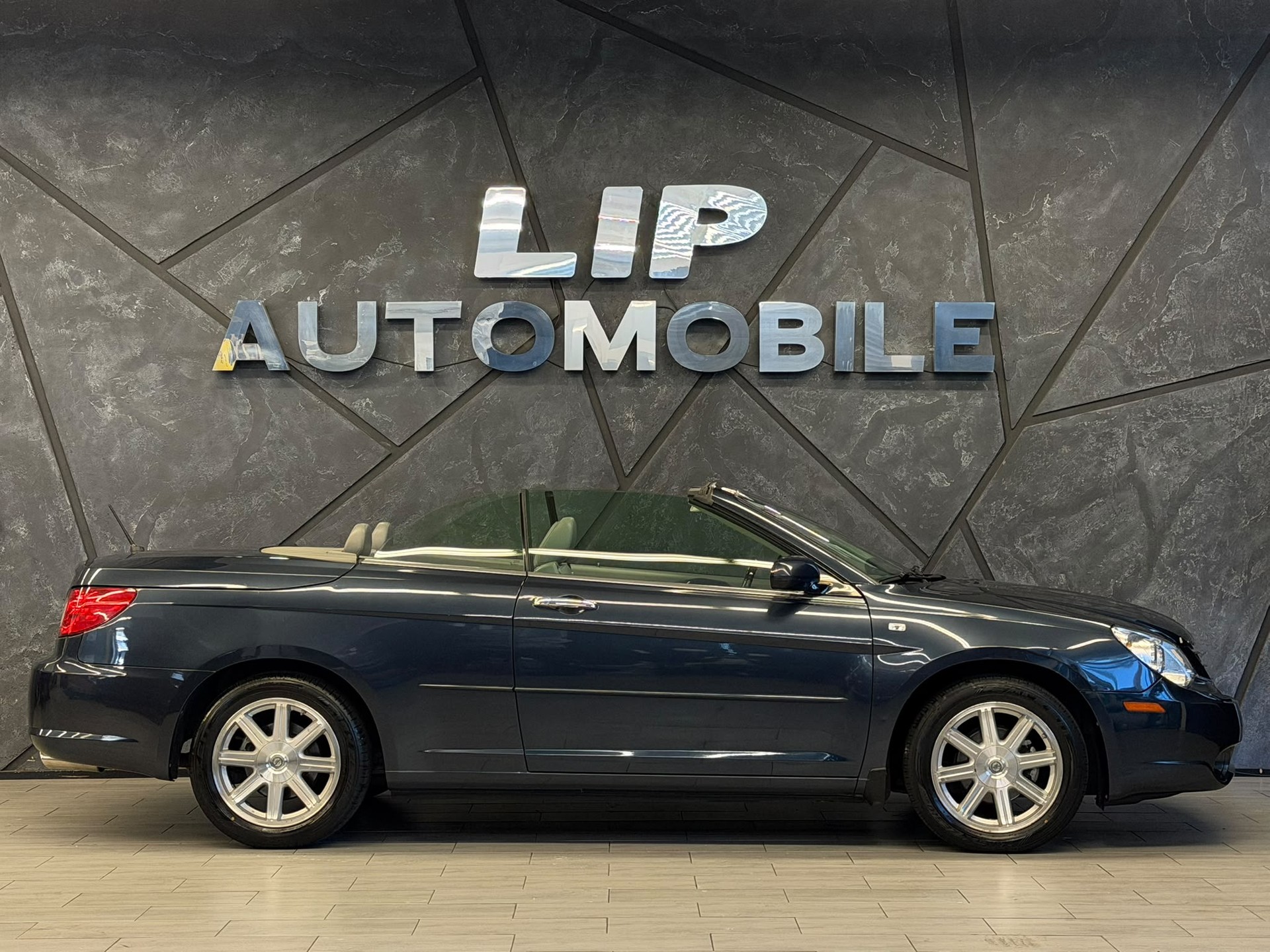 CHRYSLER Sebring 2.7 V6 Limited (LX)-image-5