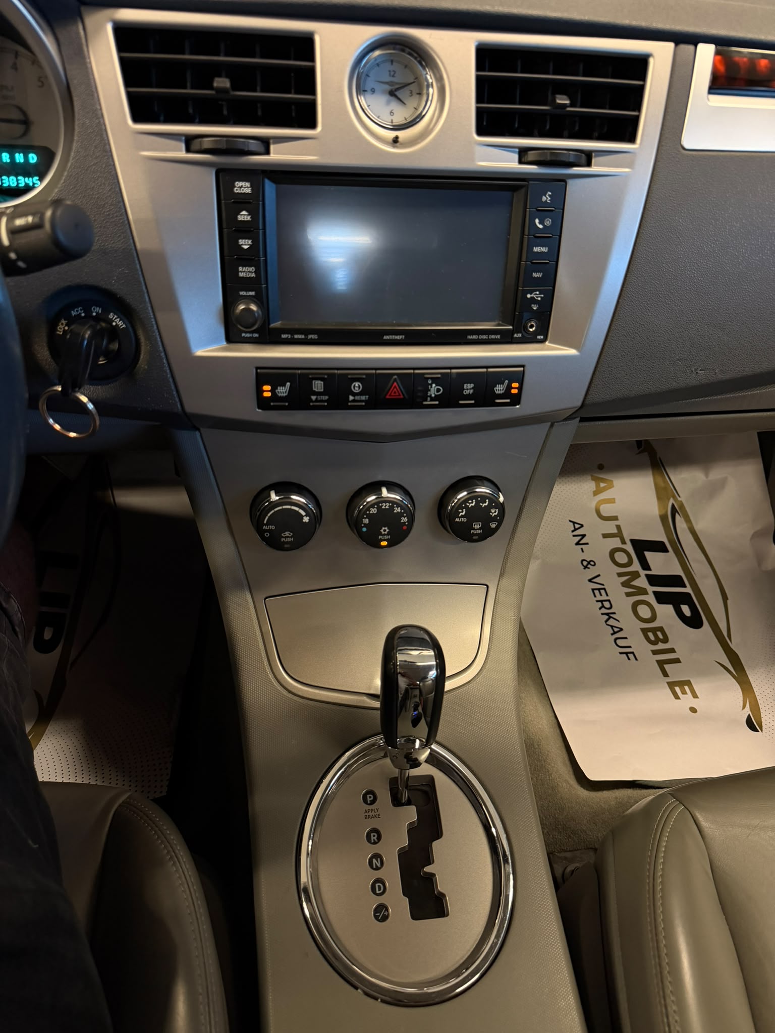 CHRYSLER Sebring 2.7 V6 Limited (LX)-image-13