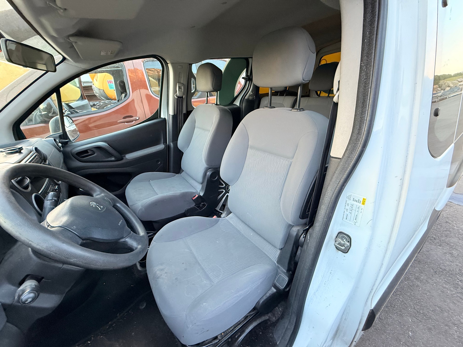 PEUGEOT Partner 1.6 Active-image-8