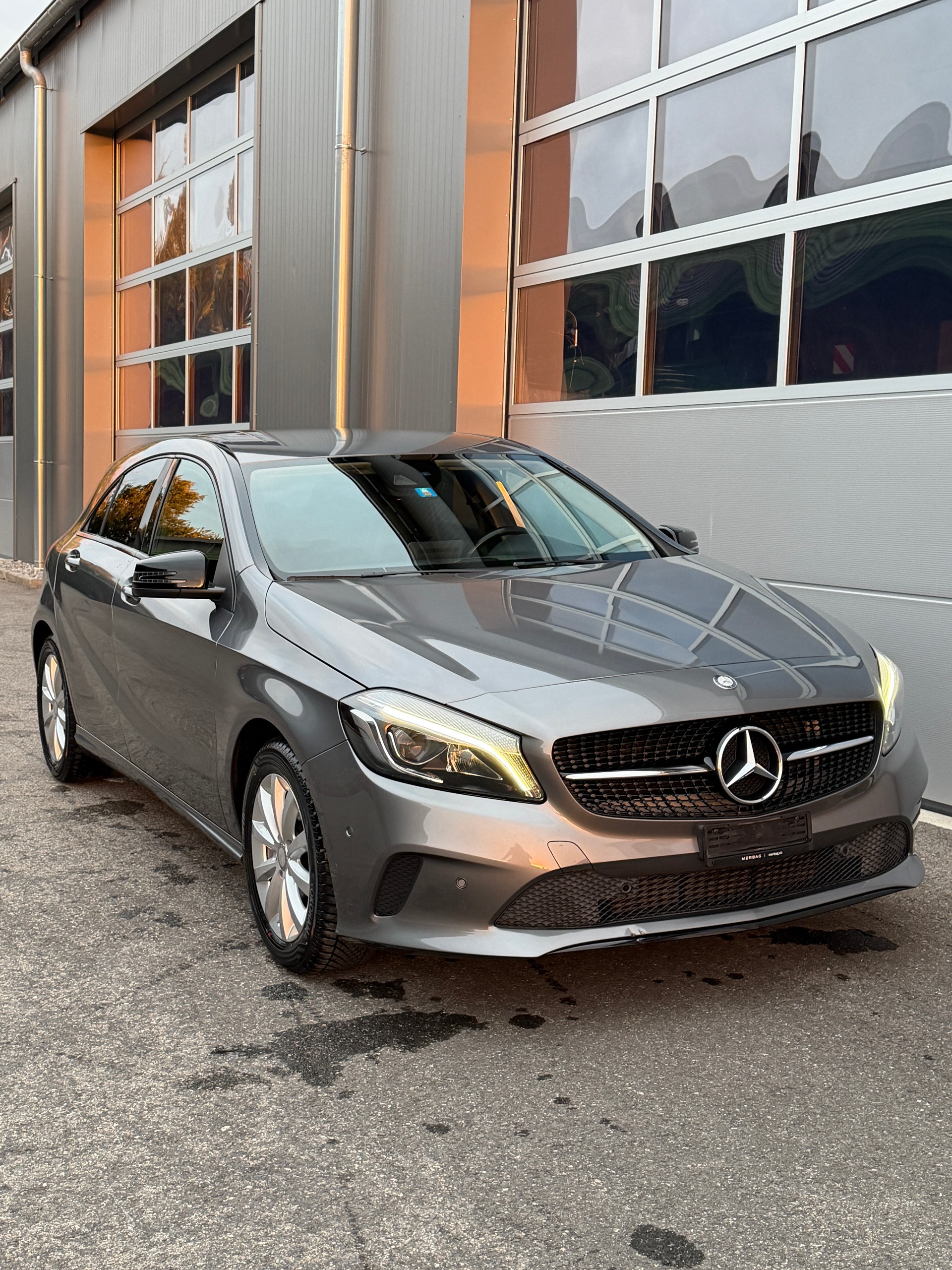 MERCEDES-BENZ A 180 Night Star 7G-DCT-image-4