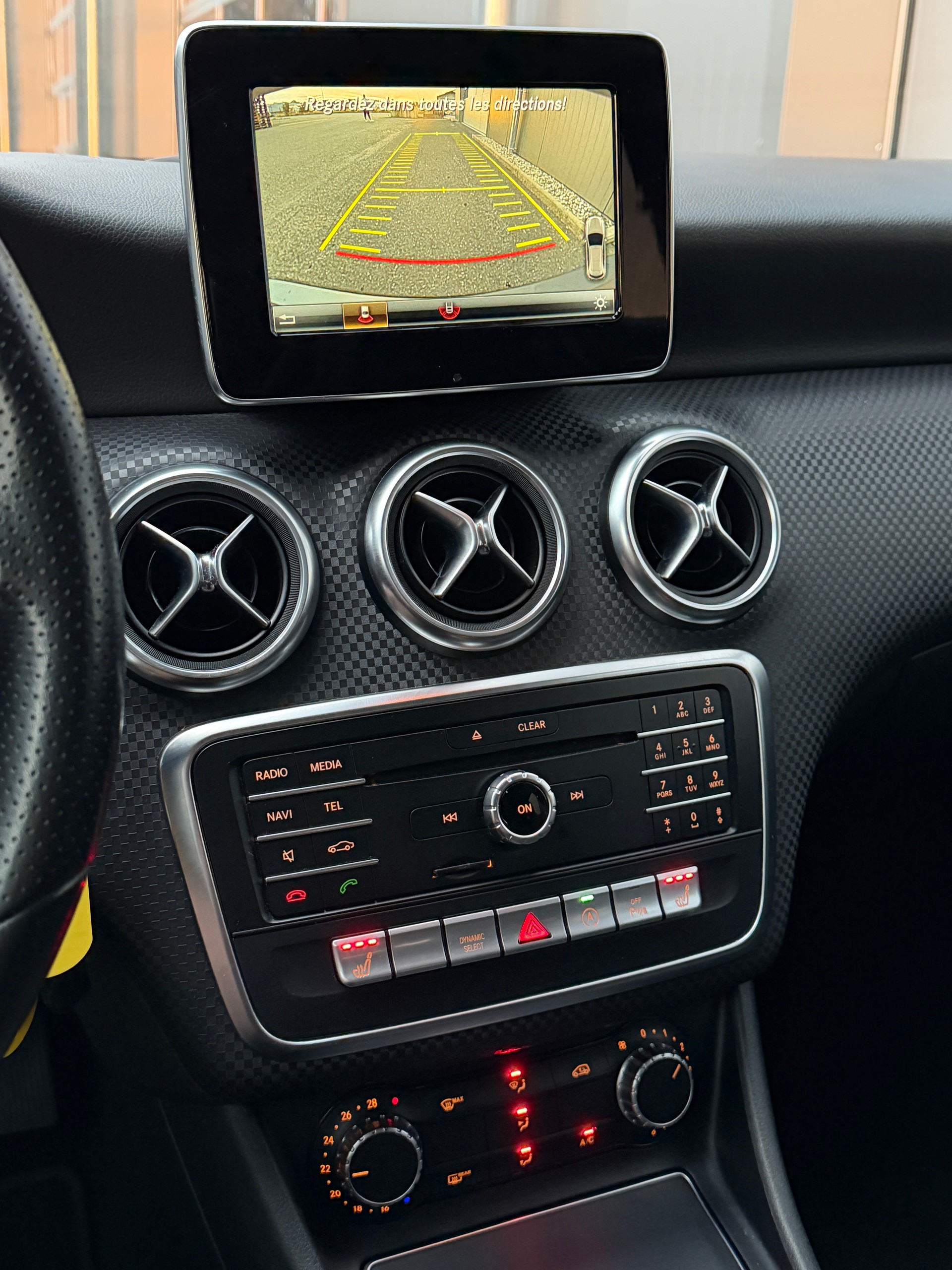 MERCEDES-BENZ A 180 Night Star 7G-DCT-image-14