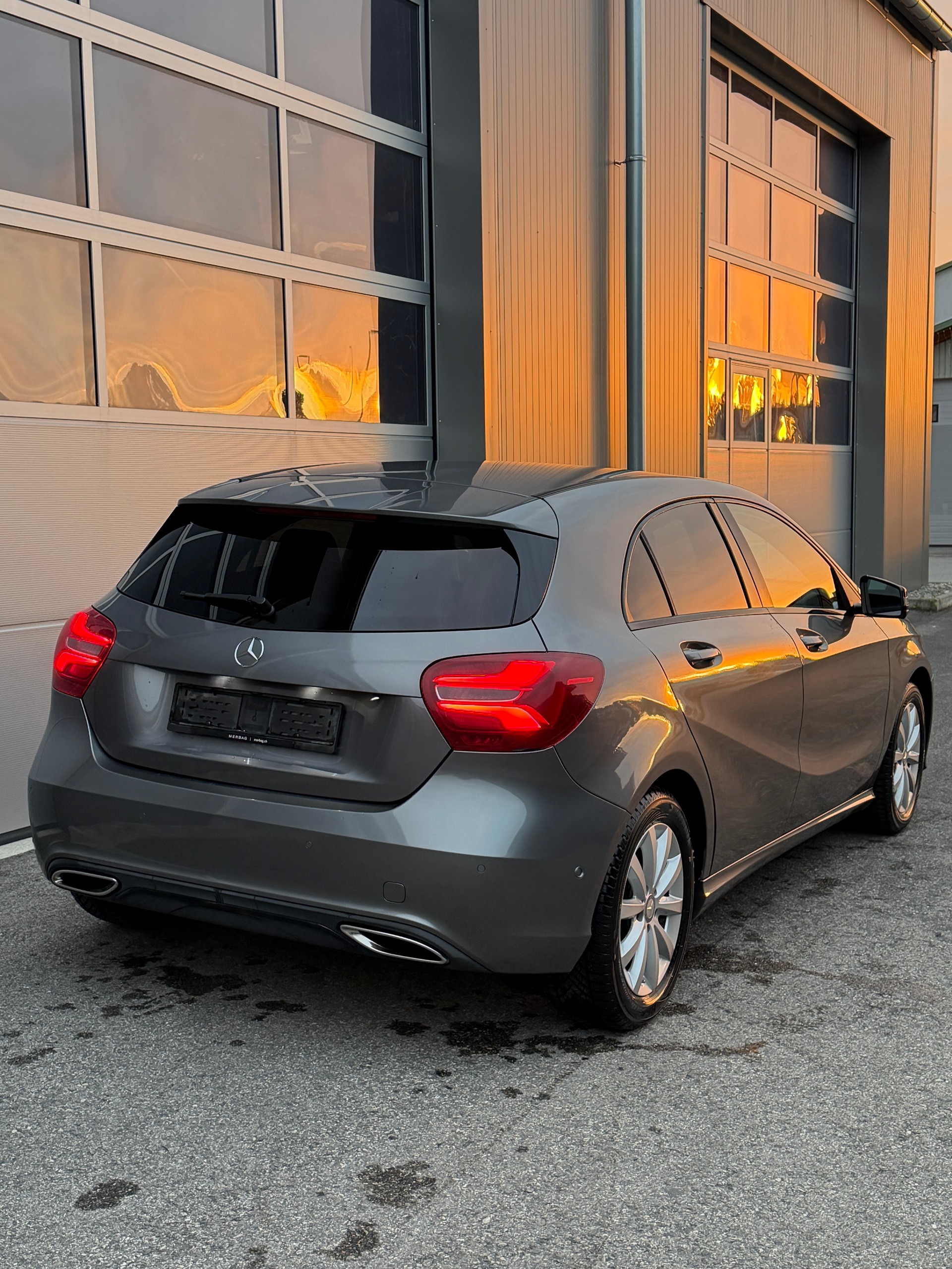MERCEDES-BENZ A 180 Night Star 7G-DCT-image-3