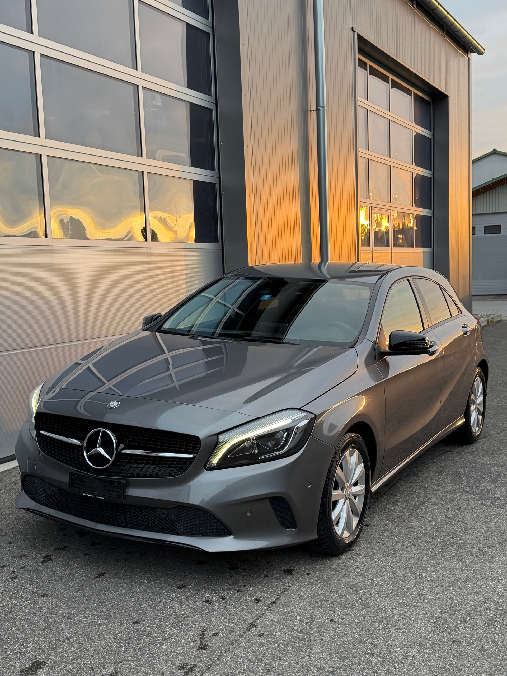 MERCEDES-BENZ A 180 Night Star 7G-DCT-image-7