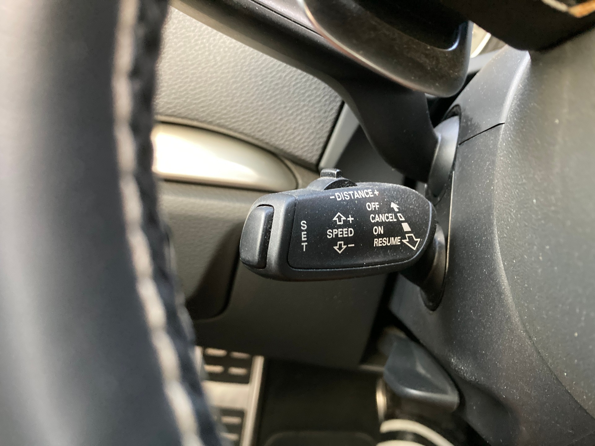 AUDI S3 Sportback 2.0 TFSI quattro S-tronic-image-14
