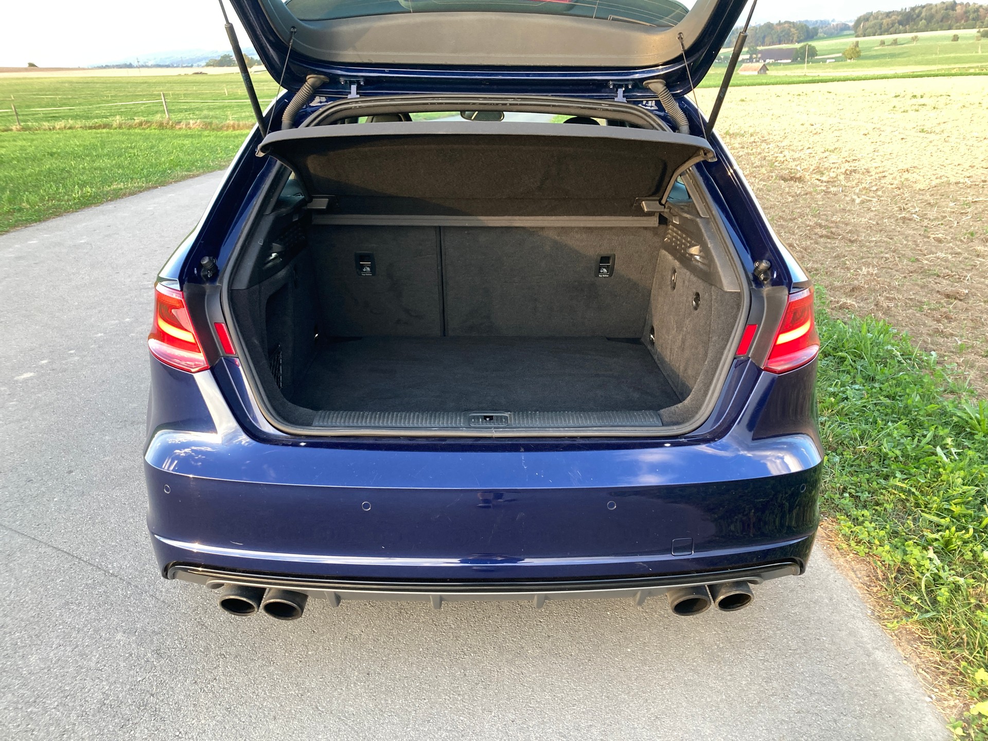 AUDI S3 Sportback 2.0 TFSI quattro S-tronic-image-5