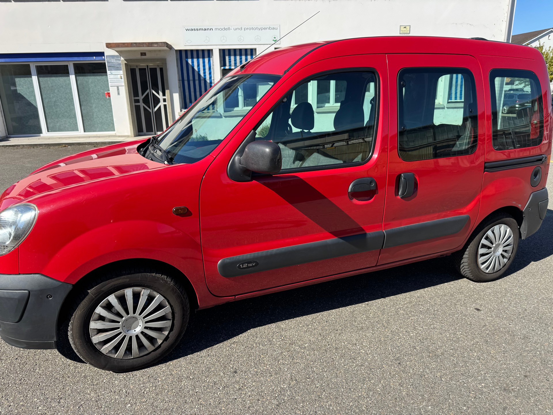 RENAULT Kangoo 1.2 16V Privilège-image-6