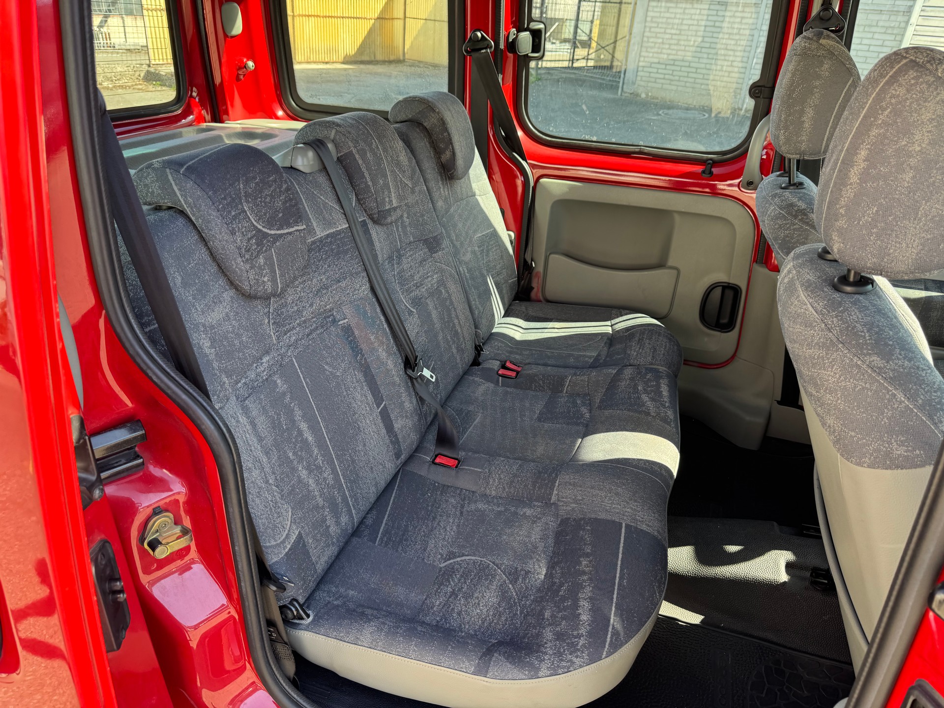 RENAULT Kangoo 1.2 16V Privilège-image-10