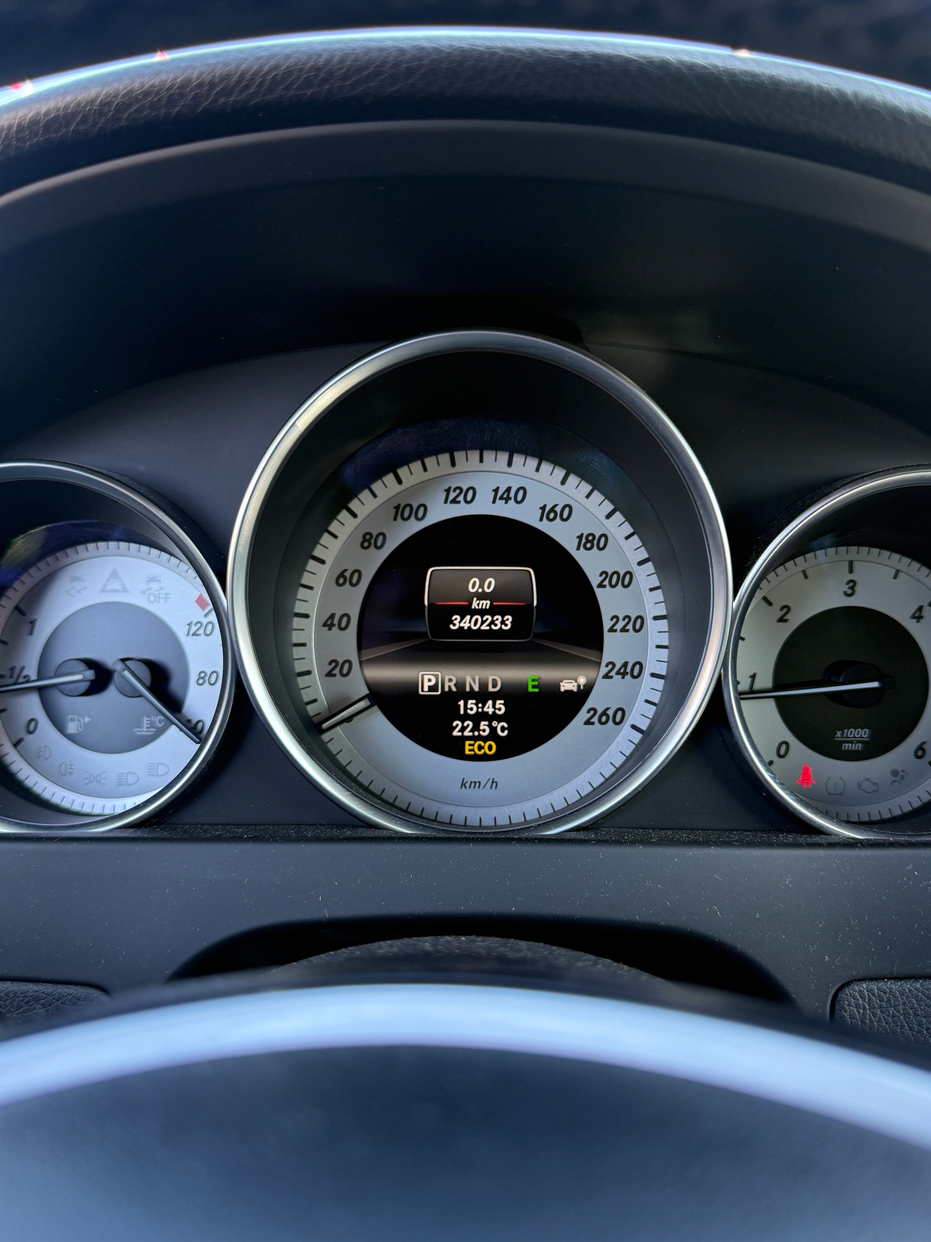 MERCEDES-BENZ C 250 CDI Avantgarde 4Matic 7G-Tronic-image-9
