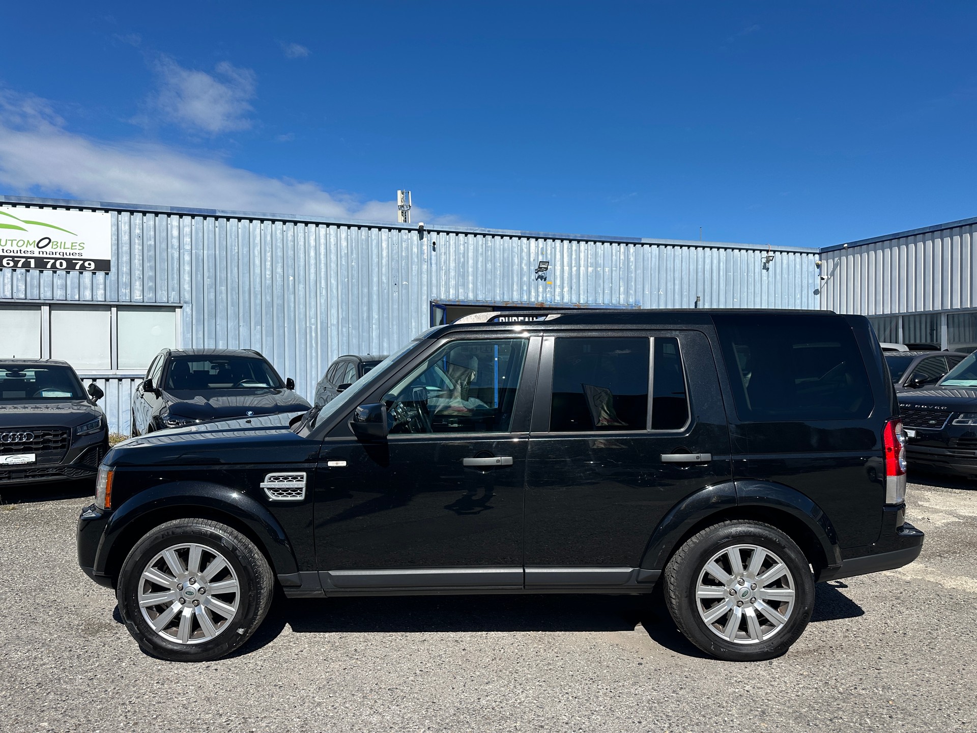 LAND ROVER Discovery 3.0 SDV6 HSE Automatic 7 Places-image-4