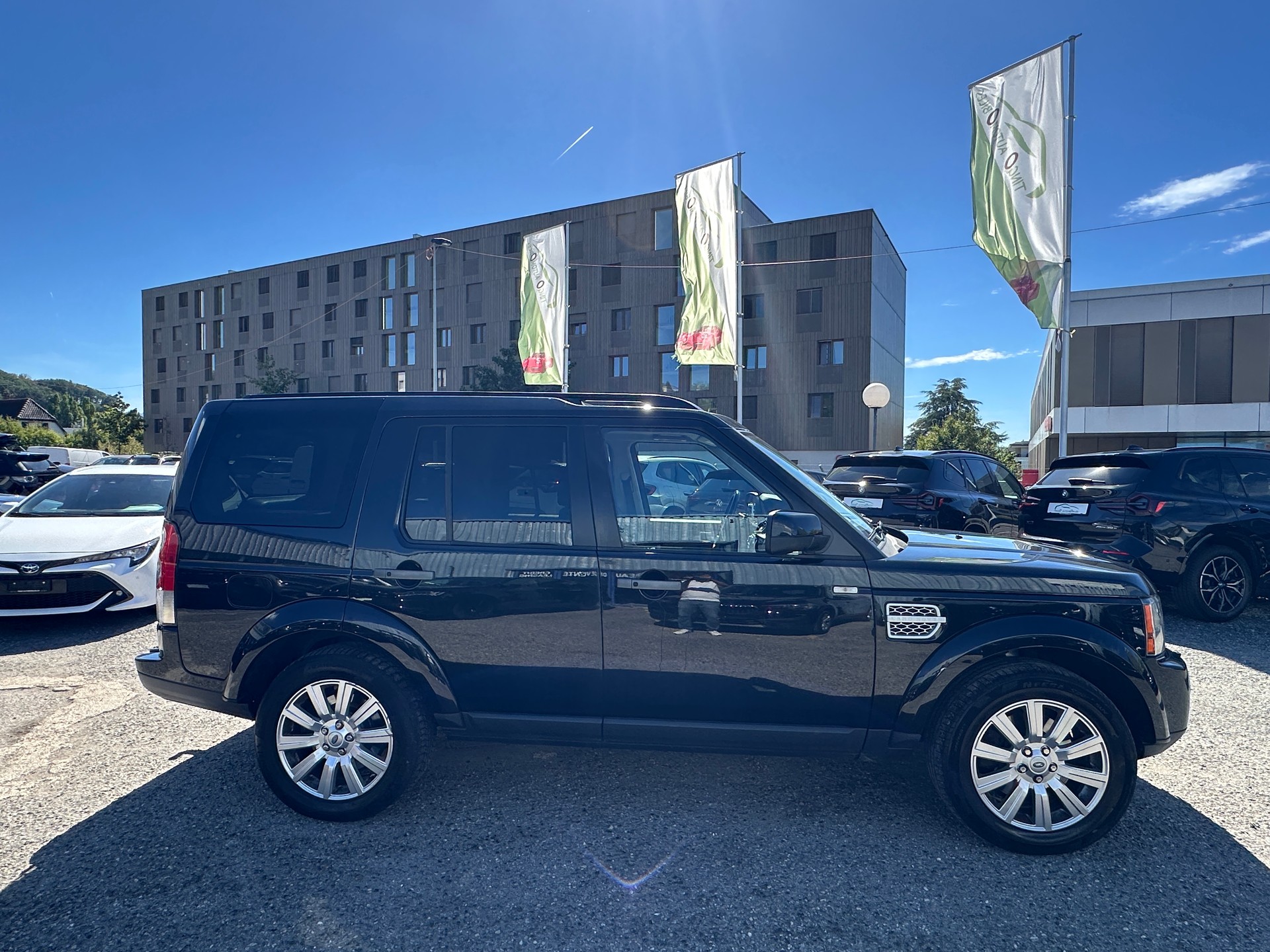 LAND ROVER Discovery 3.0 SDV6 HSE Automatic 7 Places-image-9