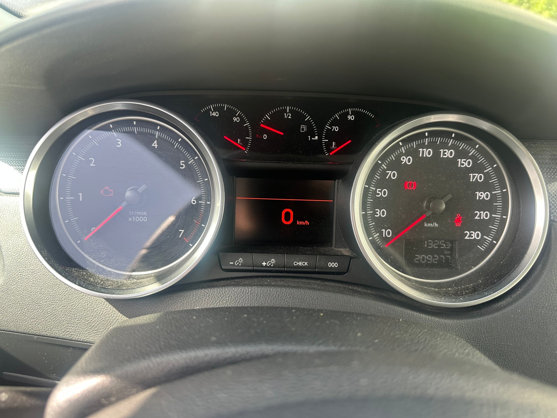 PEUGEOT 508 1.6 16V T Active-image-11