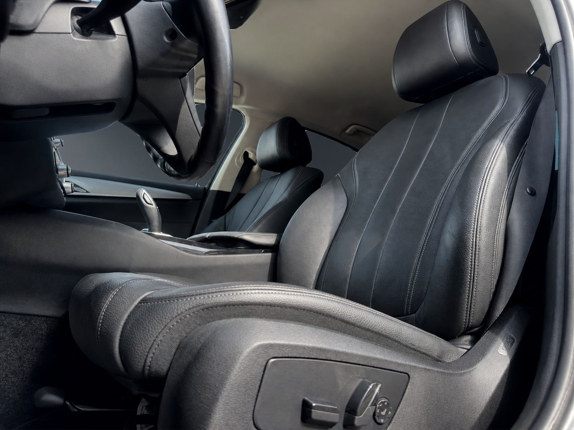 BMW 540 i xDrive Luxury Line Steptronic-image-11