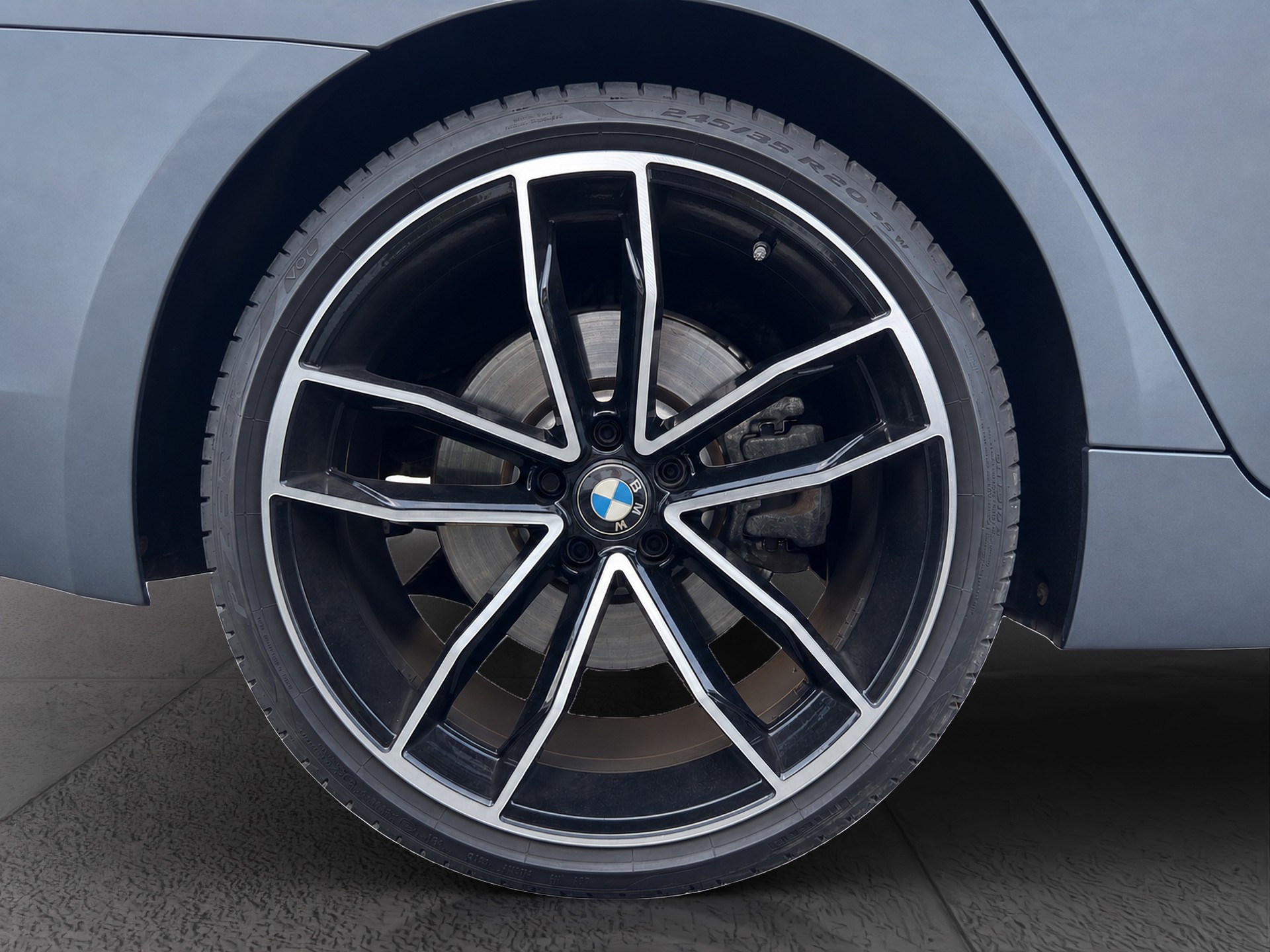 BMW 540i xDrive Luxury Line Steptronic-image-28