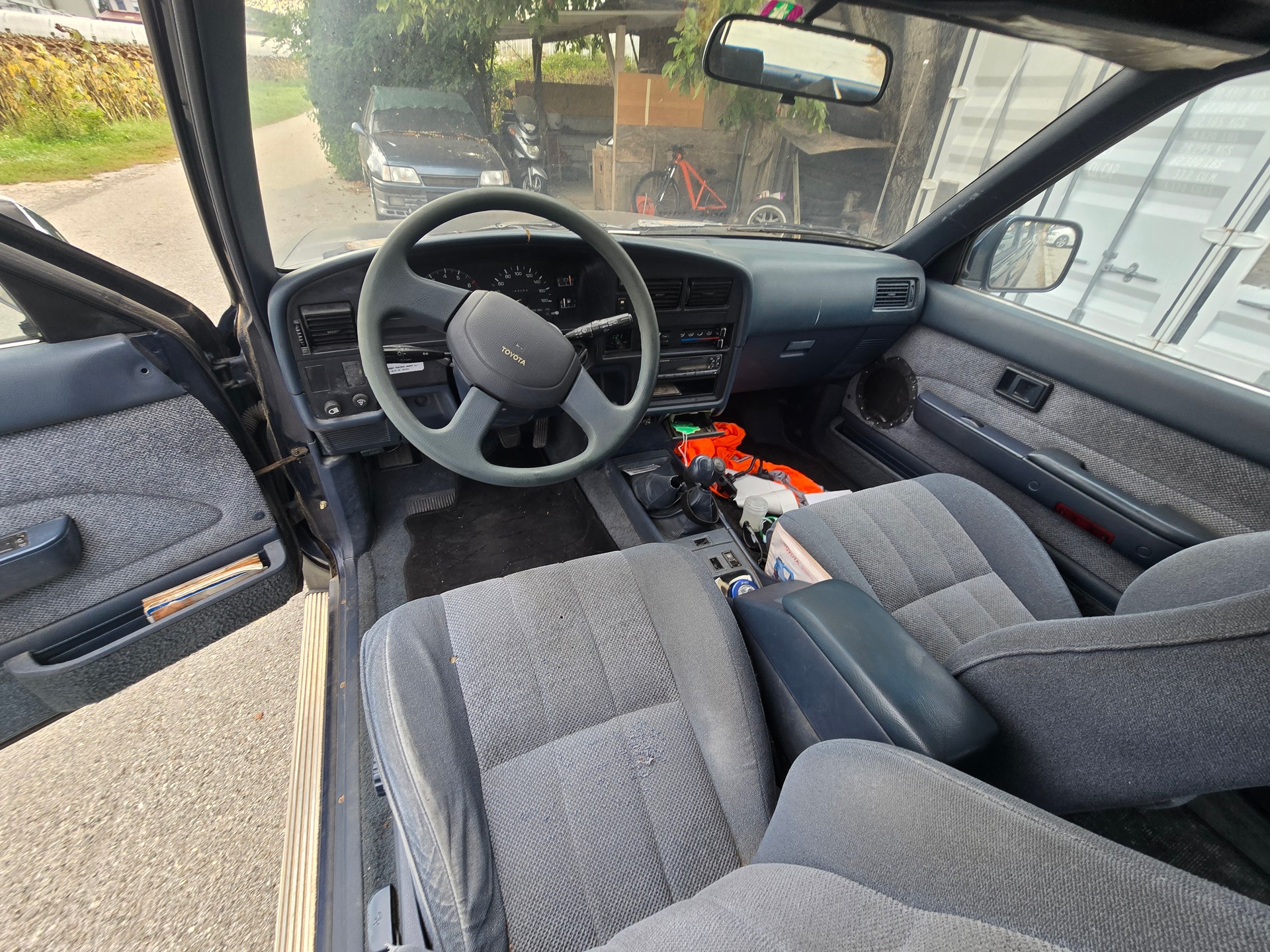 TOYOTA 4-Runner 3.0-image-3