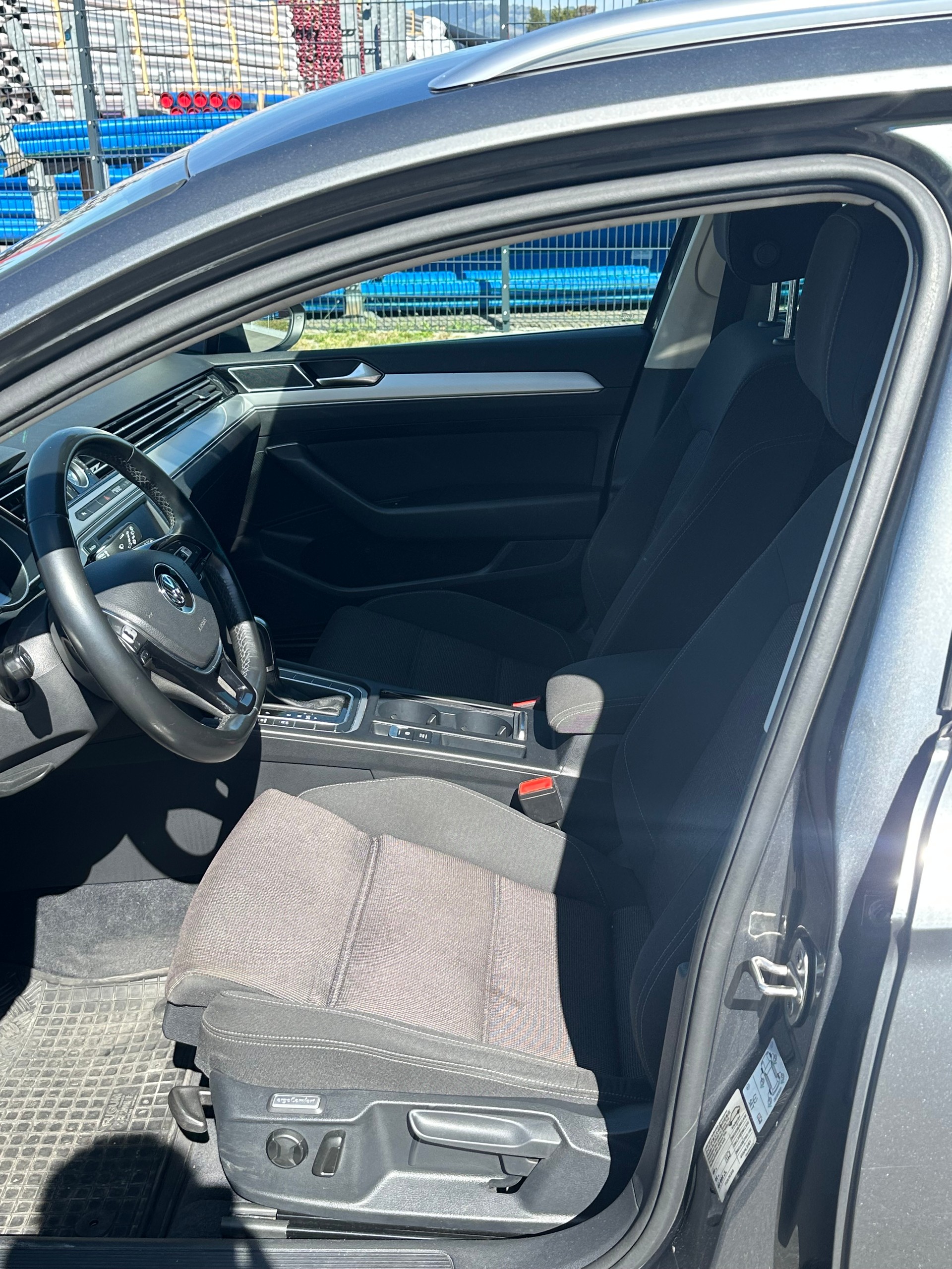 VW Passat Variant 2.0 TDI BMT Highline DSG-image-8