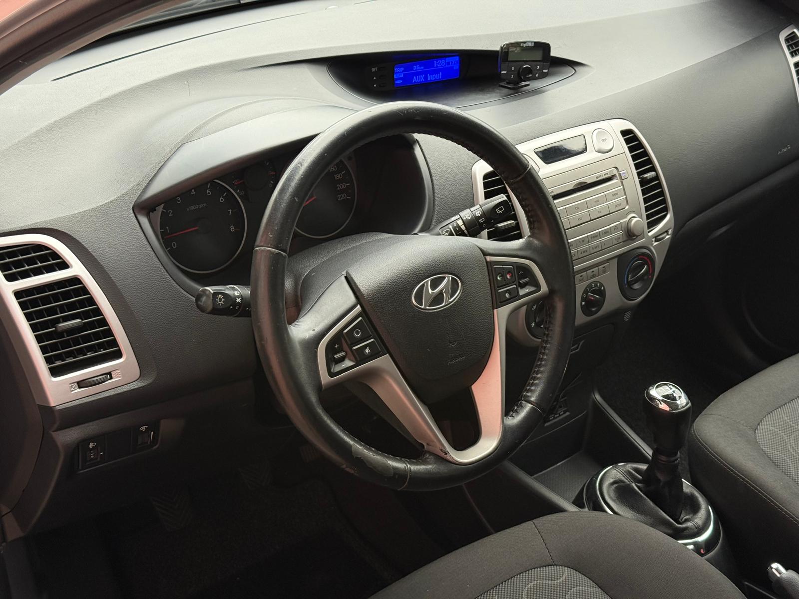 HYUNDAI i20 1.4 Style / MFK 04.2025-image-10