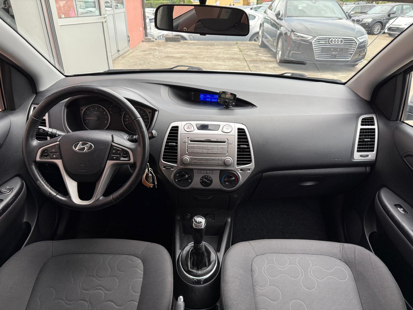 HYUNDAI i20 1.4 Style / MFK 04.2025-image-6