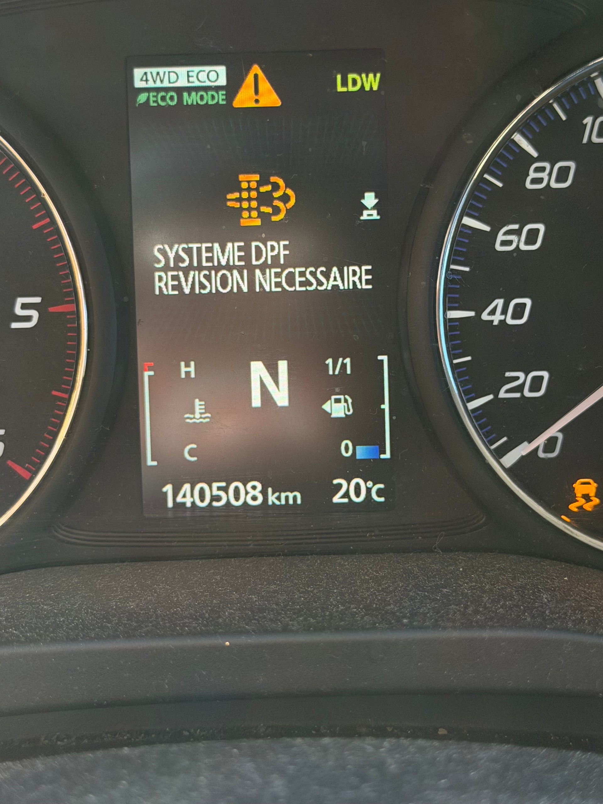 MITSUBISHI Outlander 2.2 DID Navigator Safety 4WD Automatic-image-12