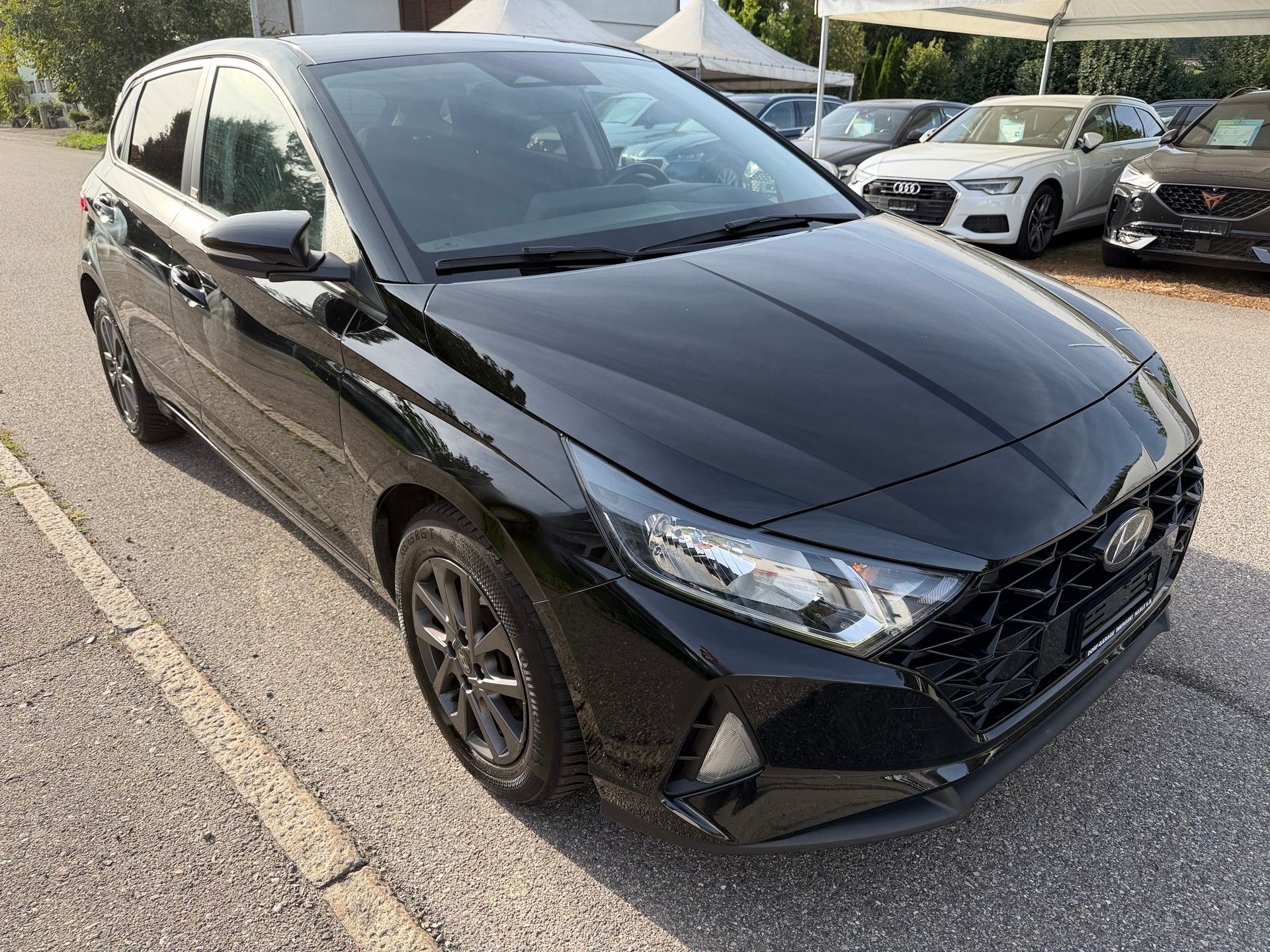 HYUNDAI i20 1.0 T-GDi Amplia-image-1
