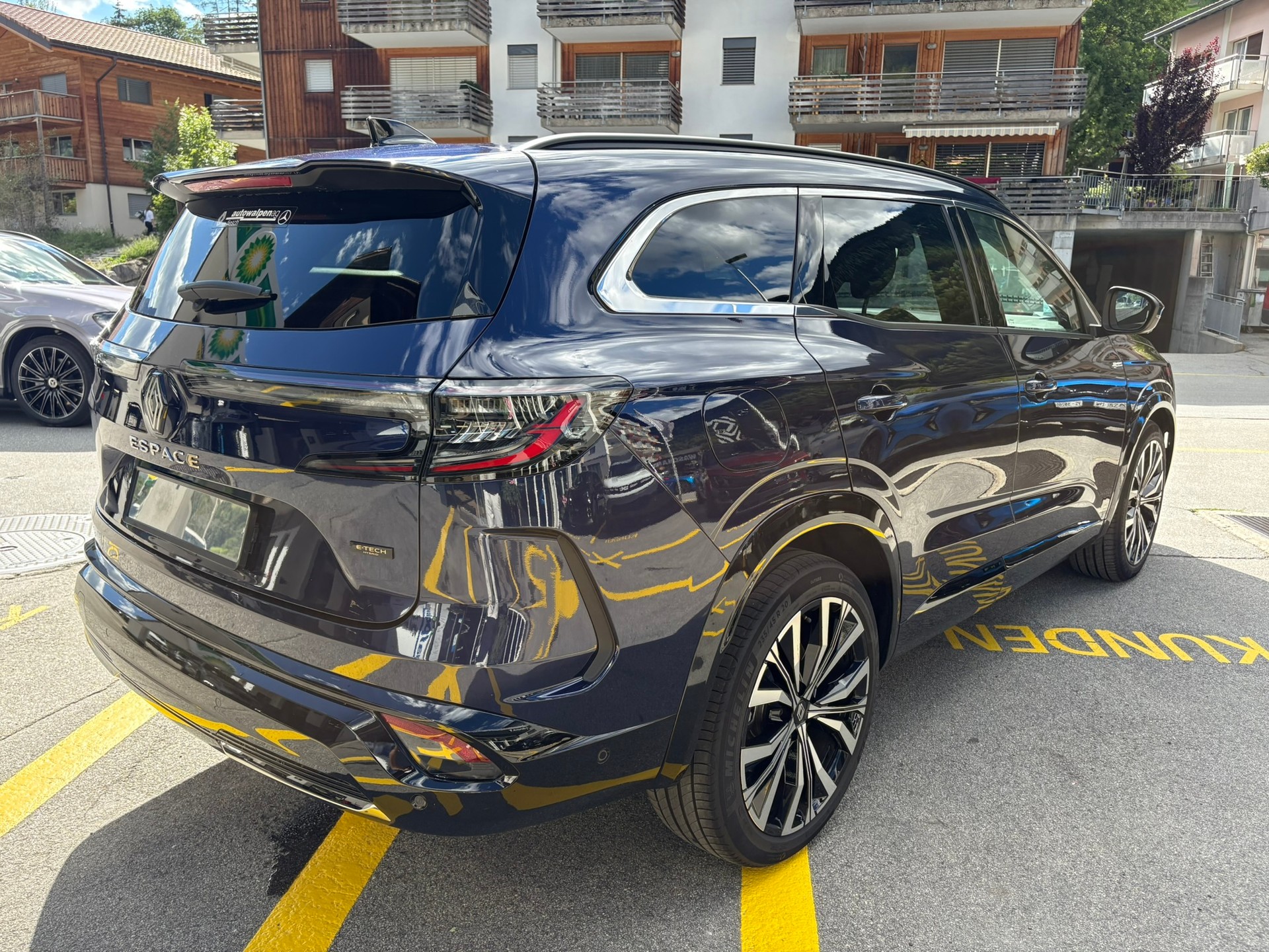 RENAULT Espace 1.2 E-Tech Iconic-image-4