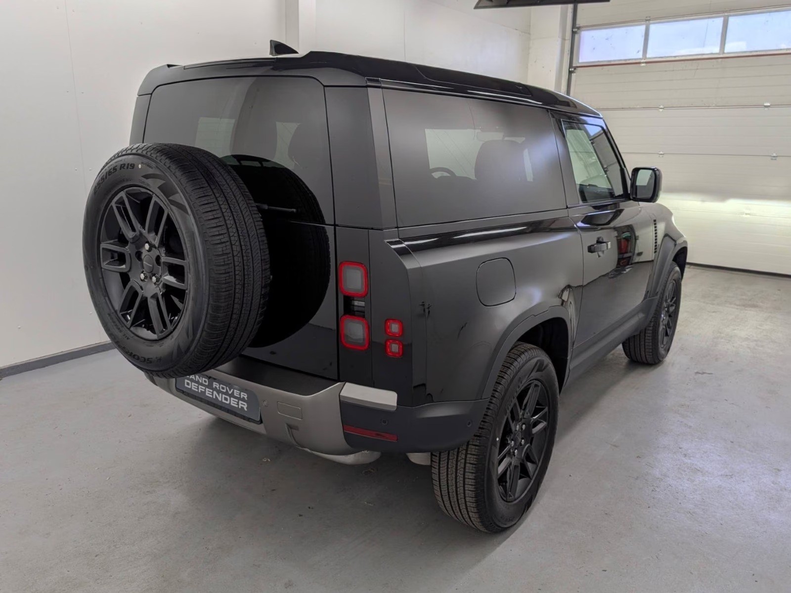 LAND ROVER Defender 90 D200 S 19-Zoll Winter Komfort-Plus-image-2
