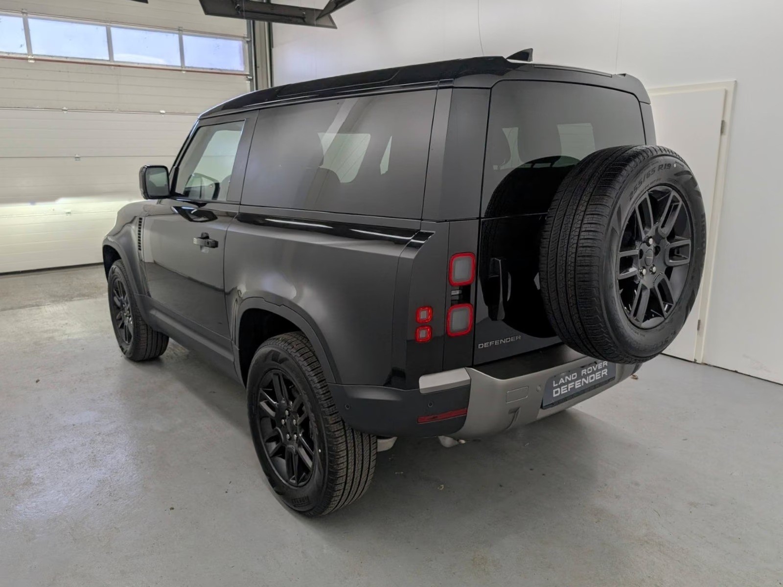 LAND ROVER Defender 90 D200 S 19-Zoll Winter Komfort-Plus-image-4