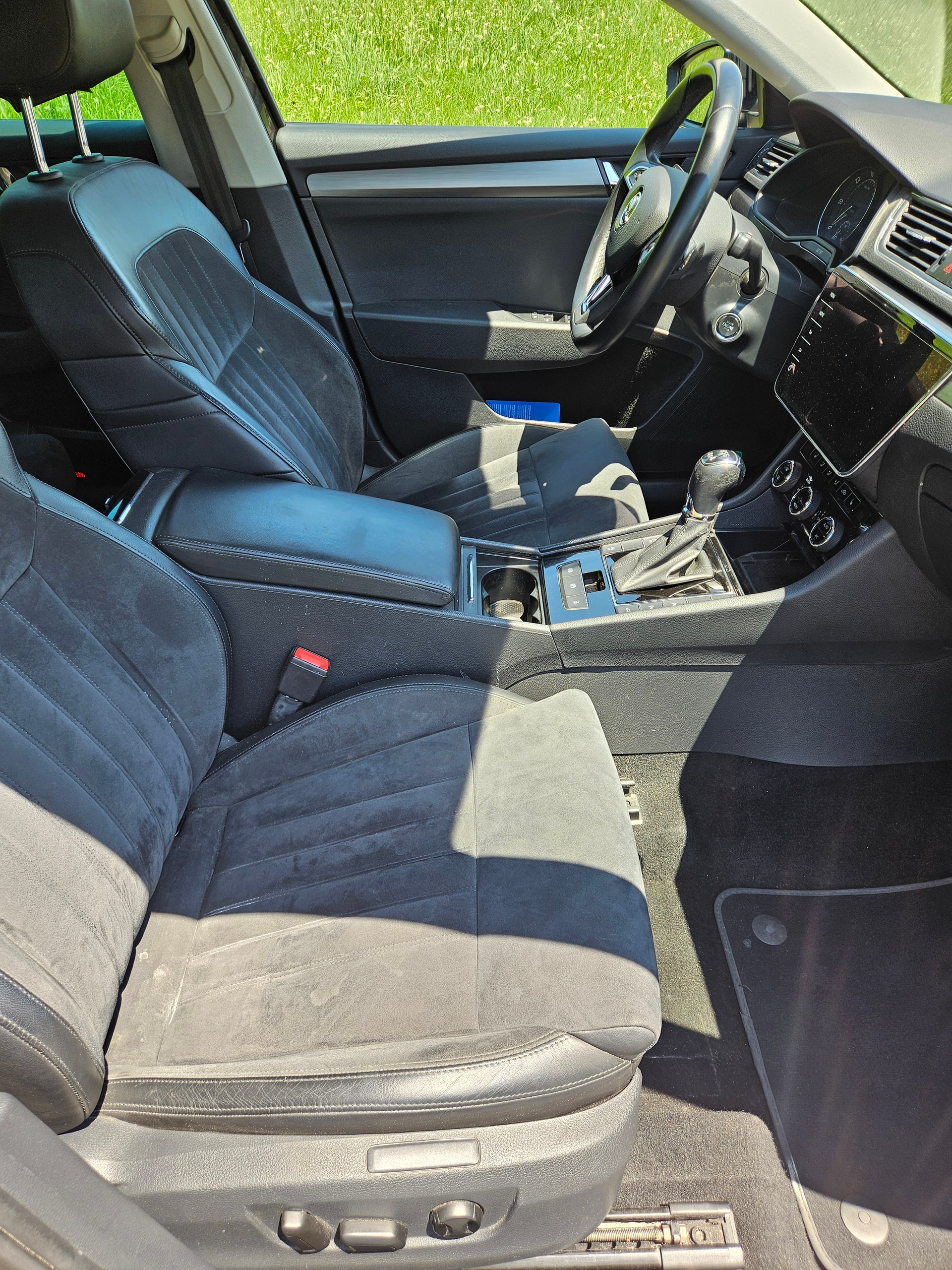 SKODA Superb Combi 2.0 TDi Style 4x4 DSG-image-3