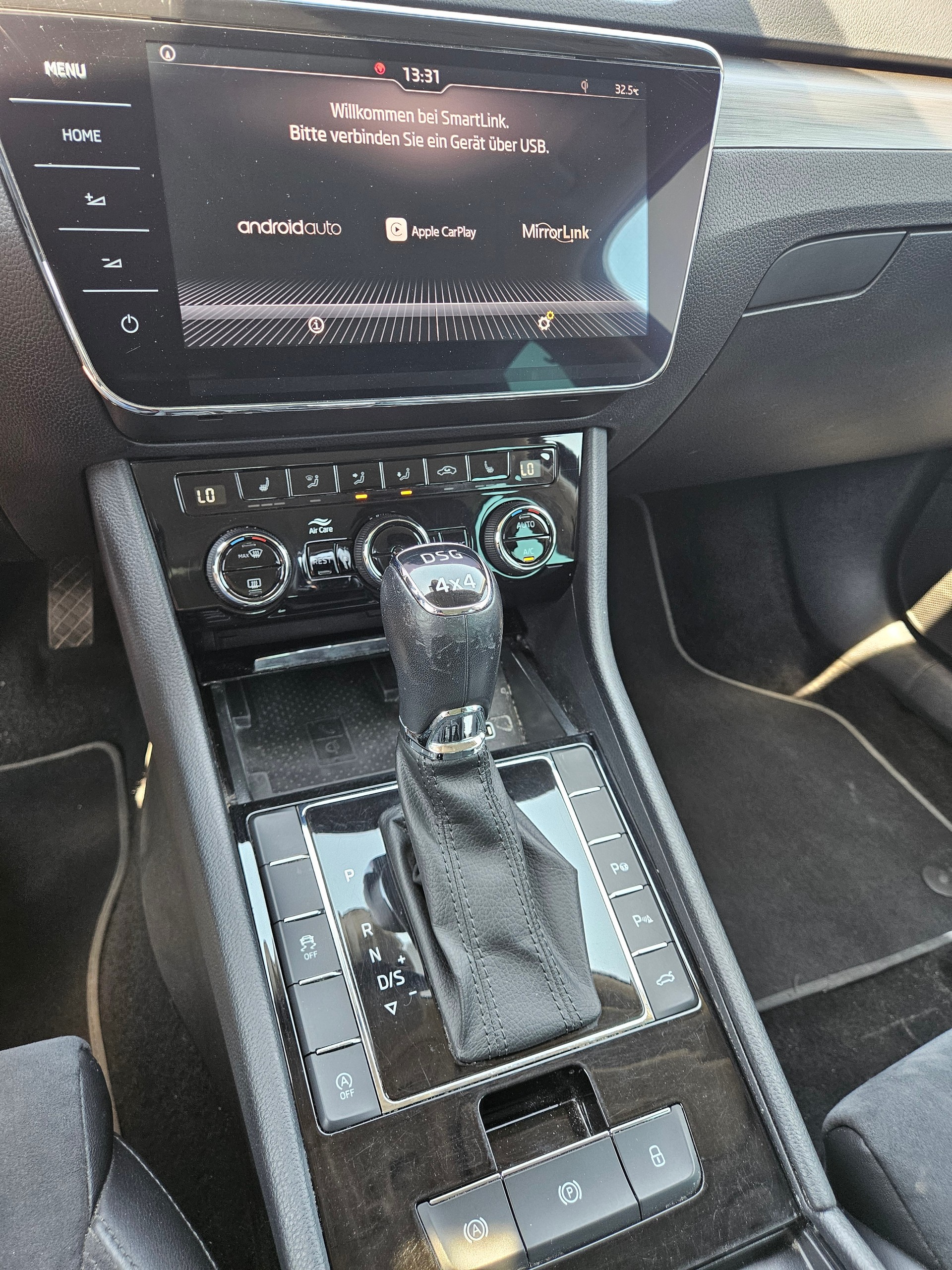 SKODA Superb Combi 2.0 TDi Style 4x4 DSG-image-5