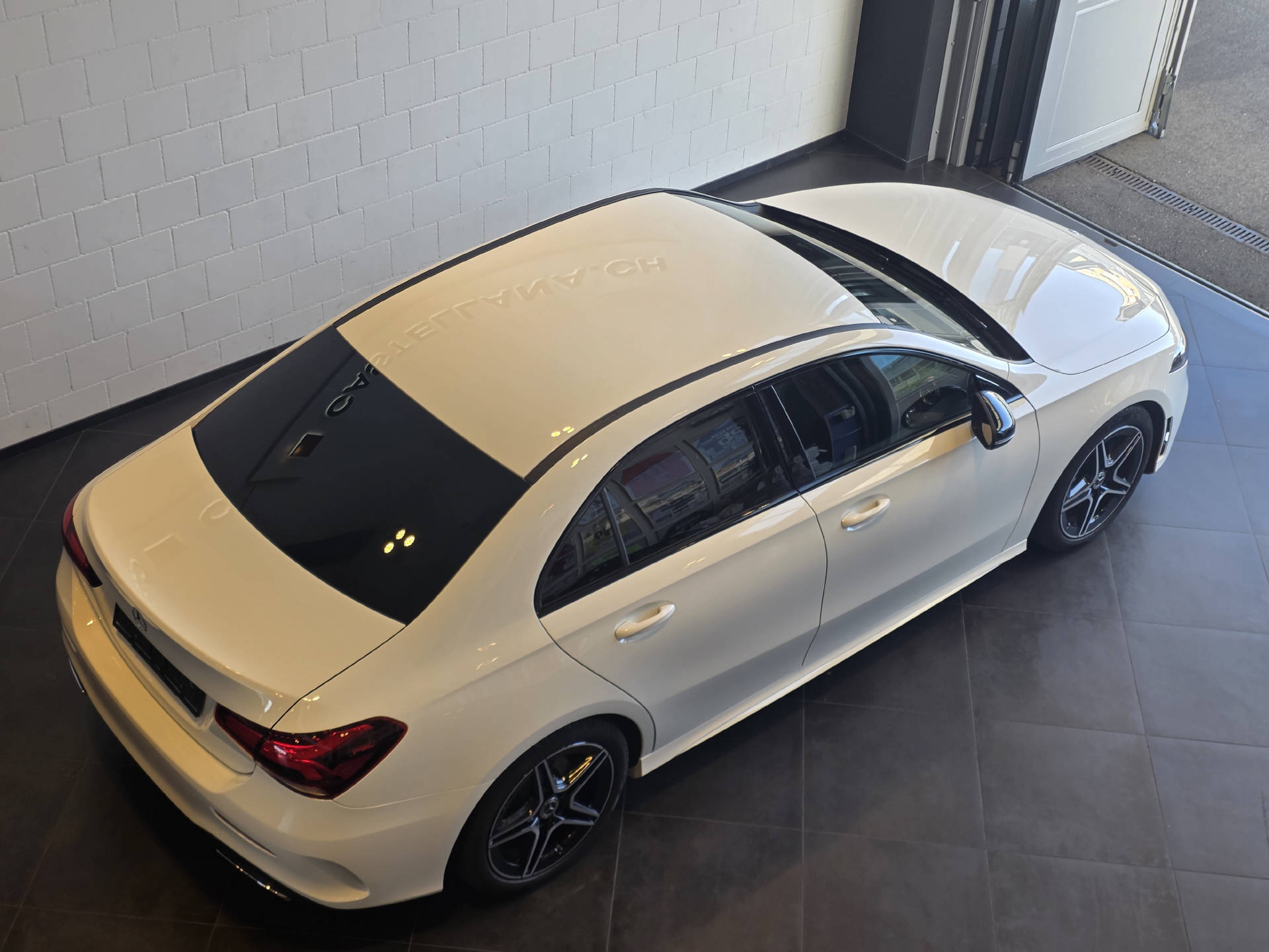 MERCEDES-BENZ A 200 AMG Line Limousine-image-23