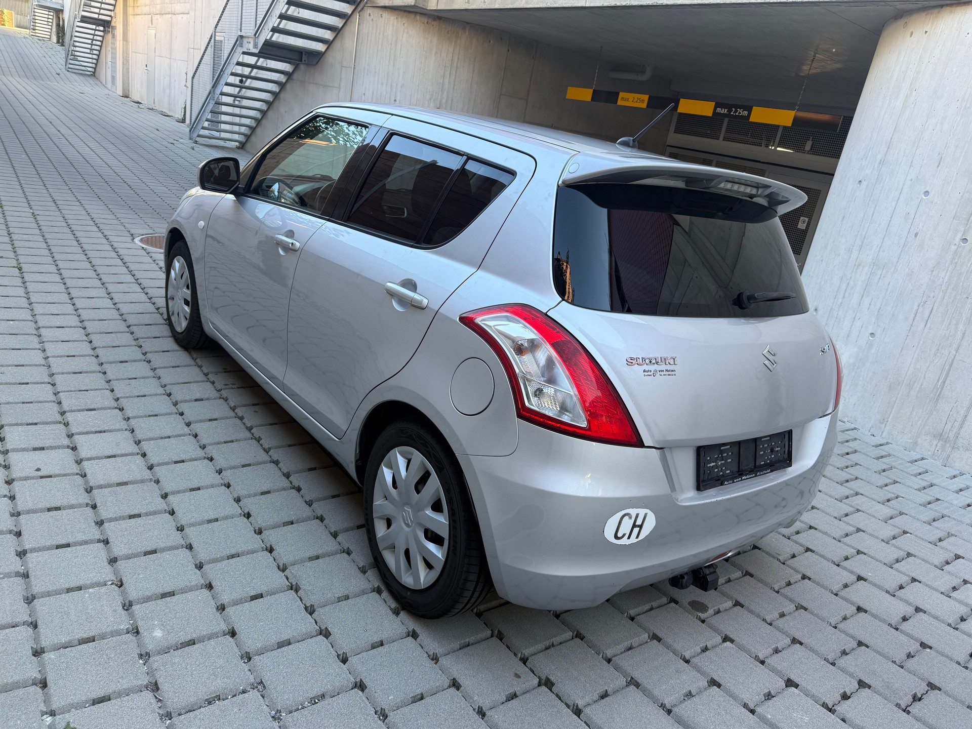 SUZUKI Swift 1.2i 16V GL-image-6