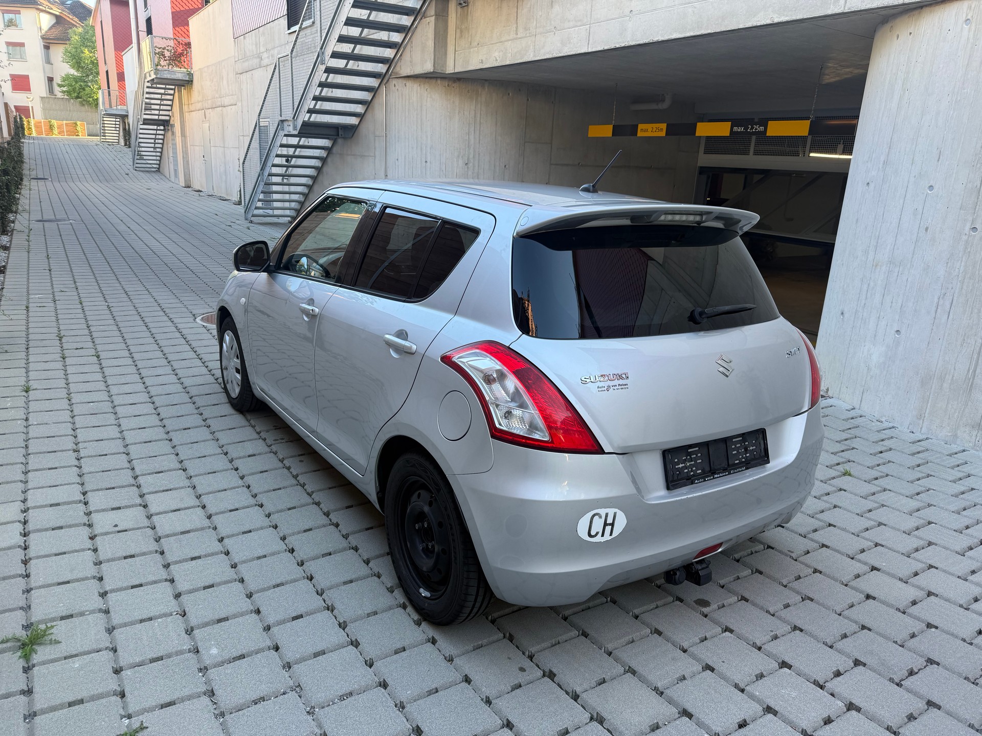 SUZUKI Swift 1.2i 16V GL-image-3