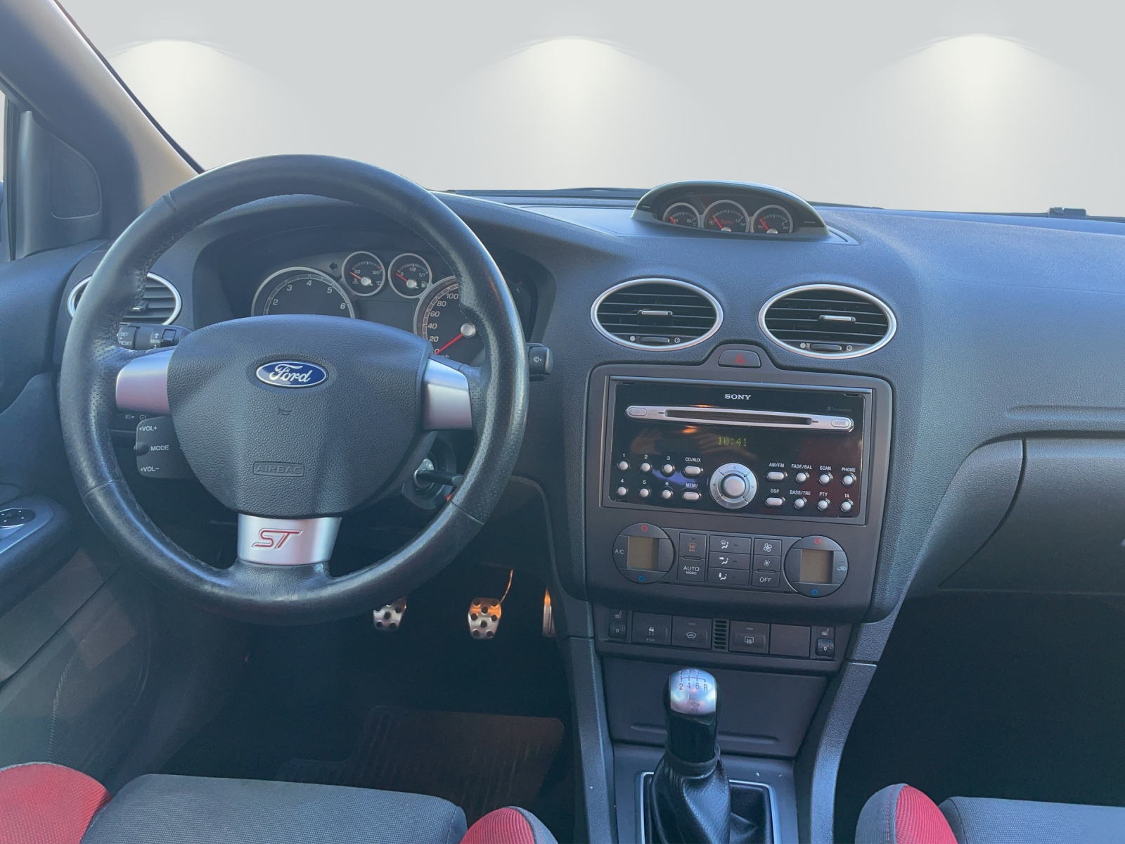 FORD Focus 2.5 Turbo ST-image-4