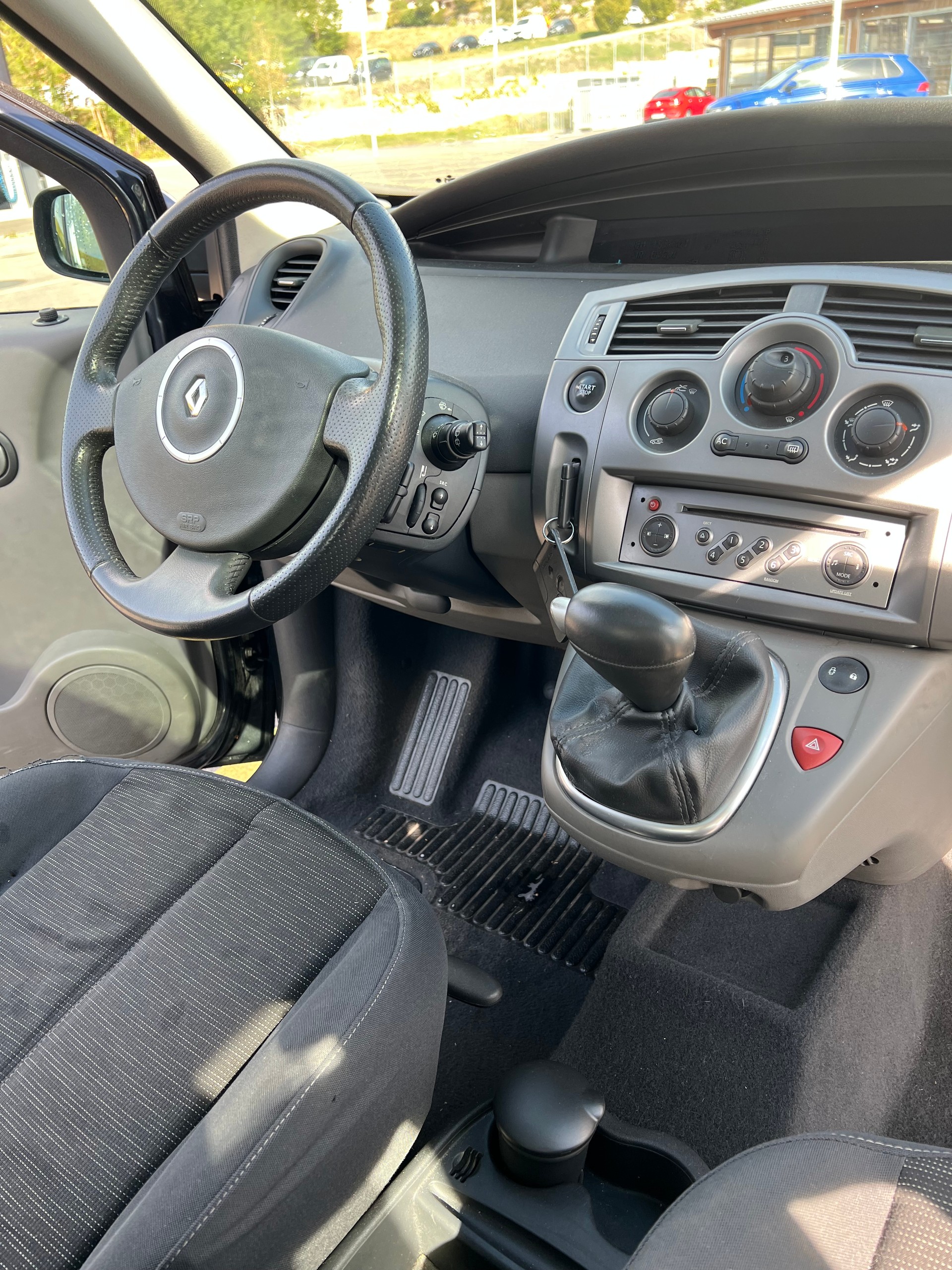 RENAULT Scénic 2.0 16V Fairway Automatic-image-7