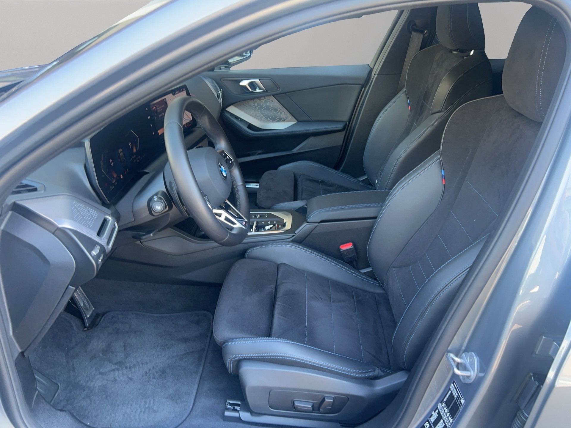 BMW 123 xDrive M Sport Steptronic-image-10