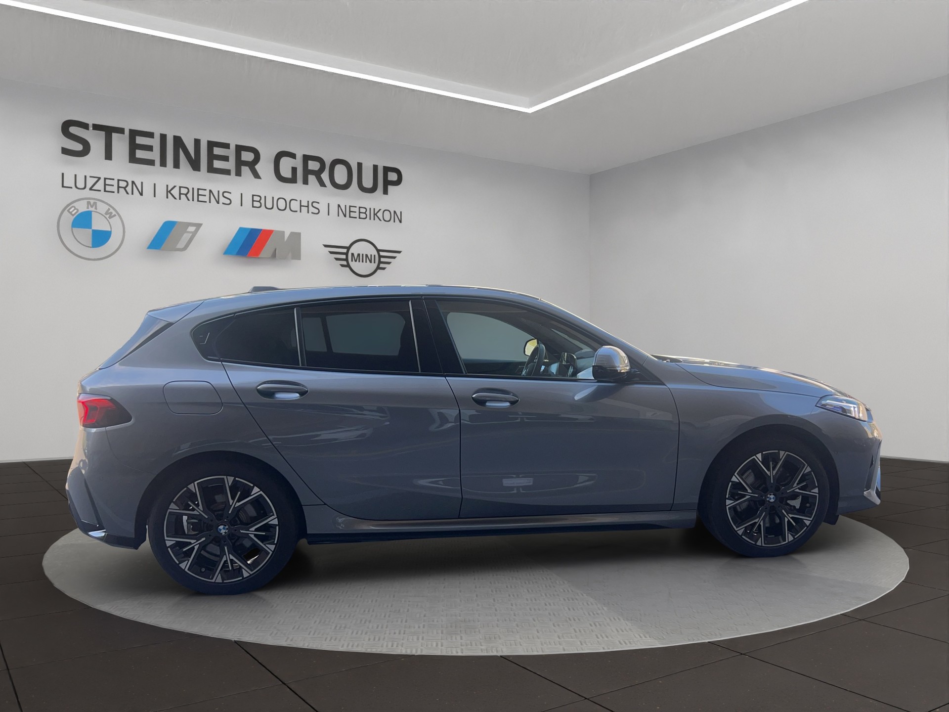BMW 123 xDrive M Sport Steptronic-image-3