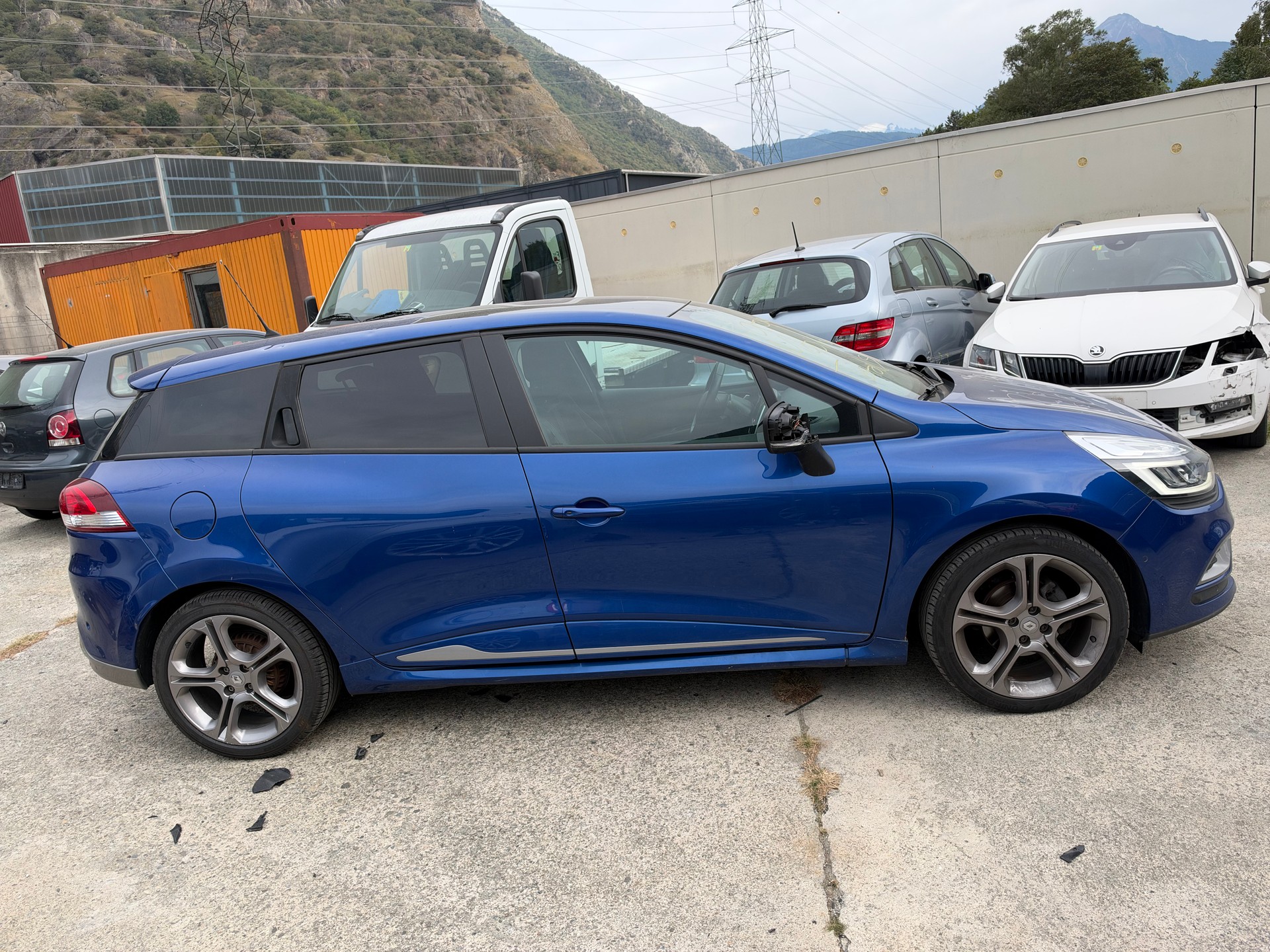RENAULT Clio Grandtour 1.2 16V T Intens EDC-image-4