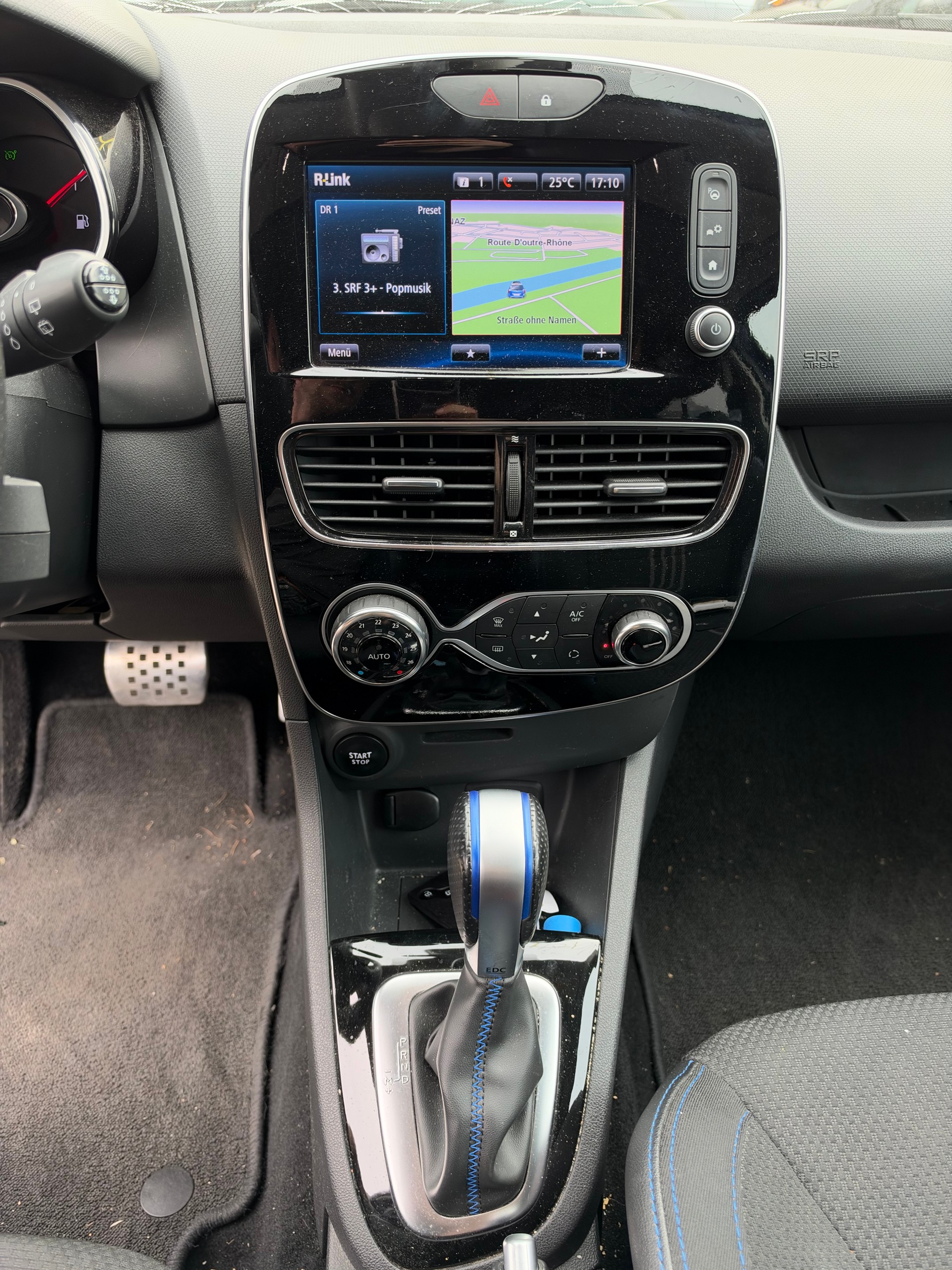 RENAULT Clio Grandtour 1.2 16V T Intens EDC-image-13