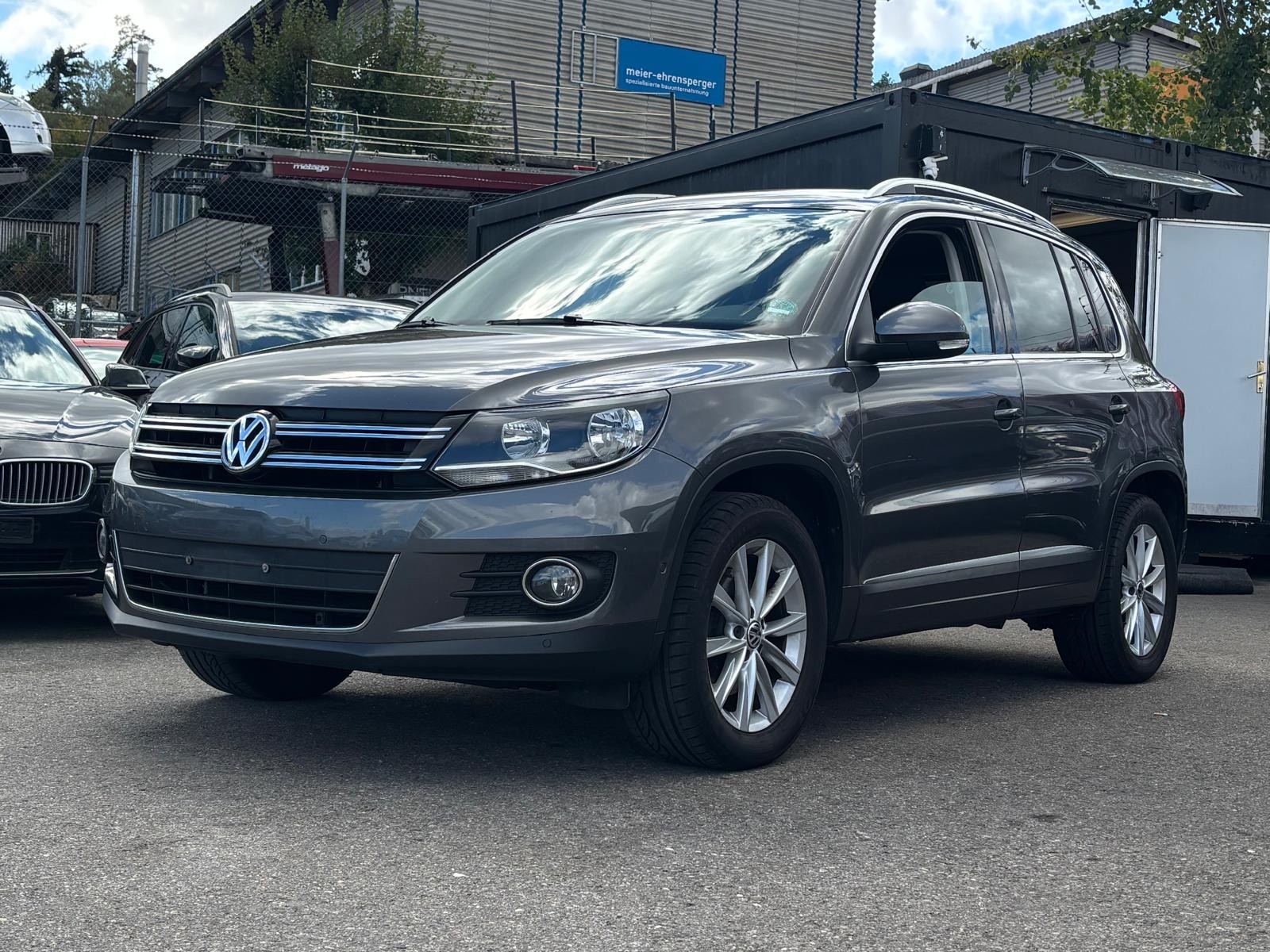 VW Tiguan 2.0 TDI BlueMotion Sport&Style 4Motion-image-1