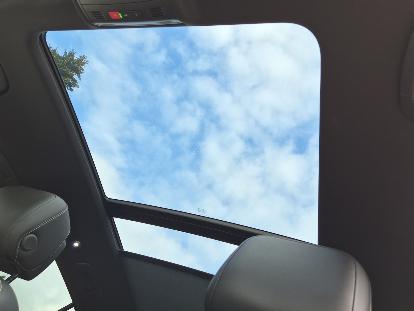 VW Tiguan 1.4TSI PHEV Selection DSG-image-13