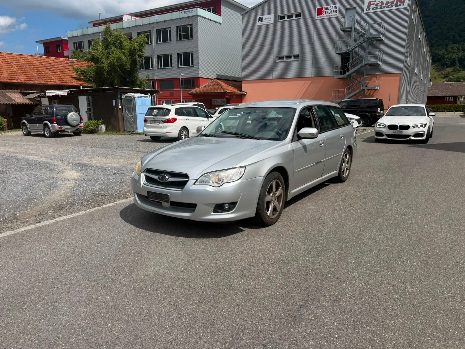 SUBARU Legacy 2.0i Swiss Special AWD-image-1