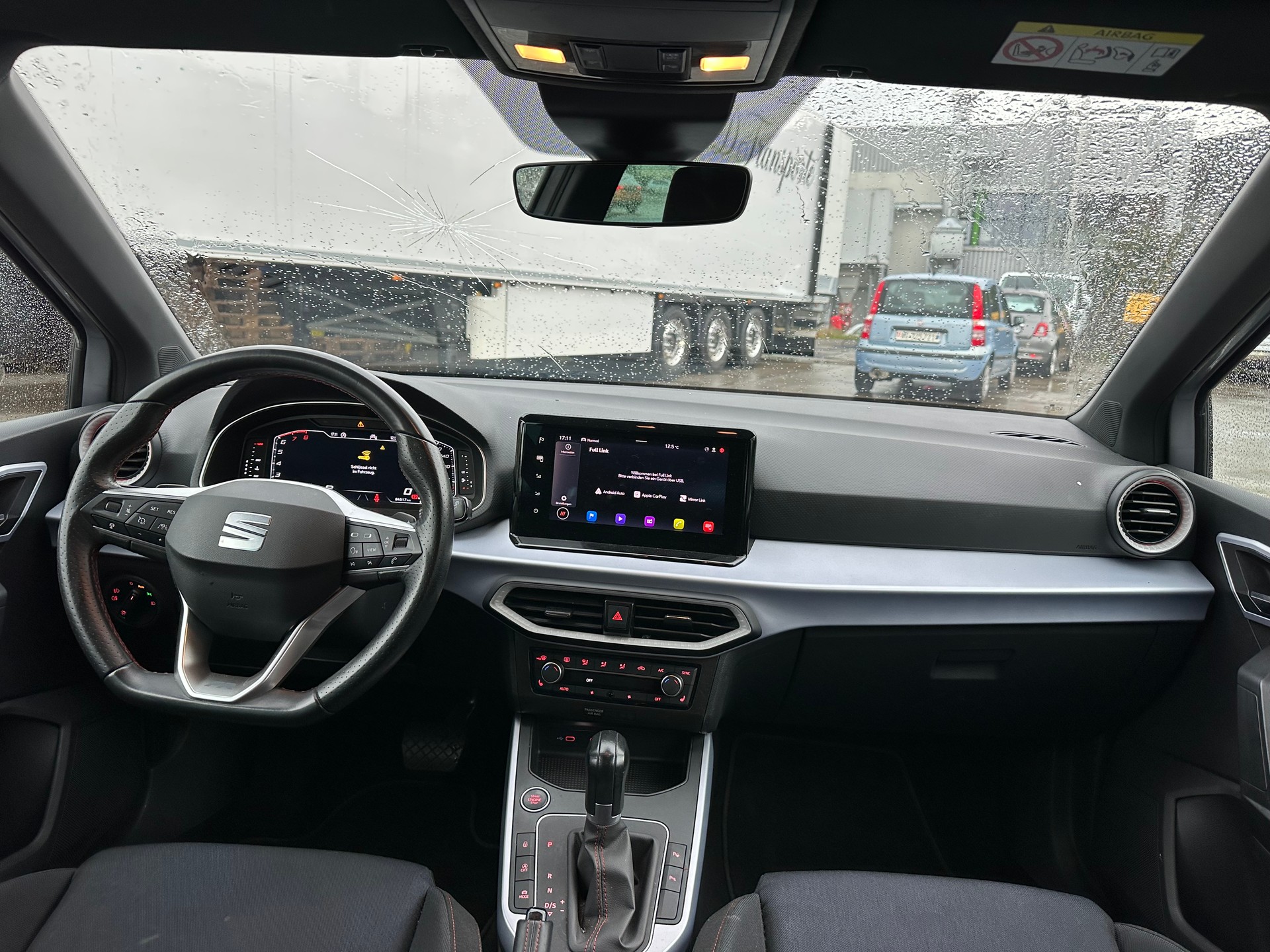 SEAT Arona 1.5 Eco TSI FR DSG-image-12
