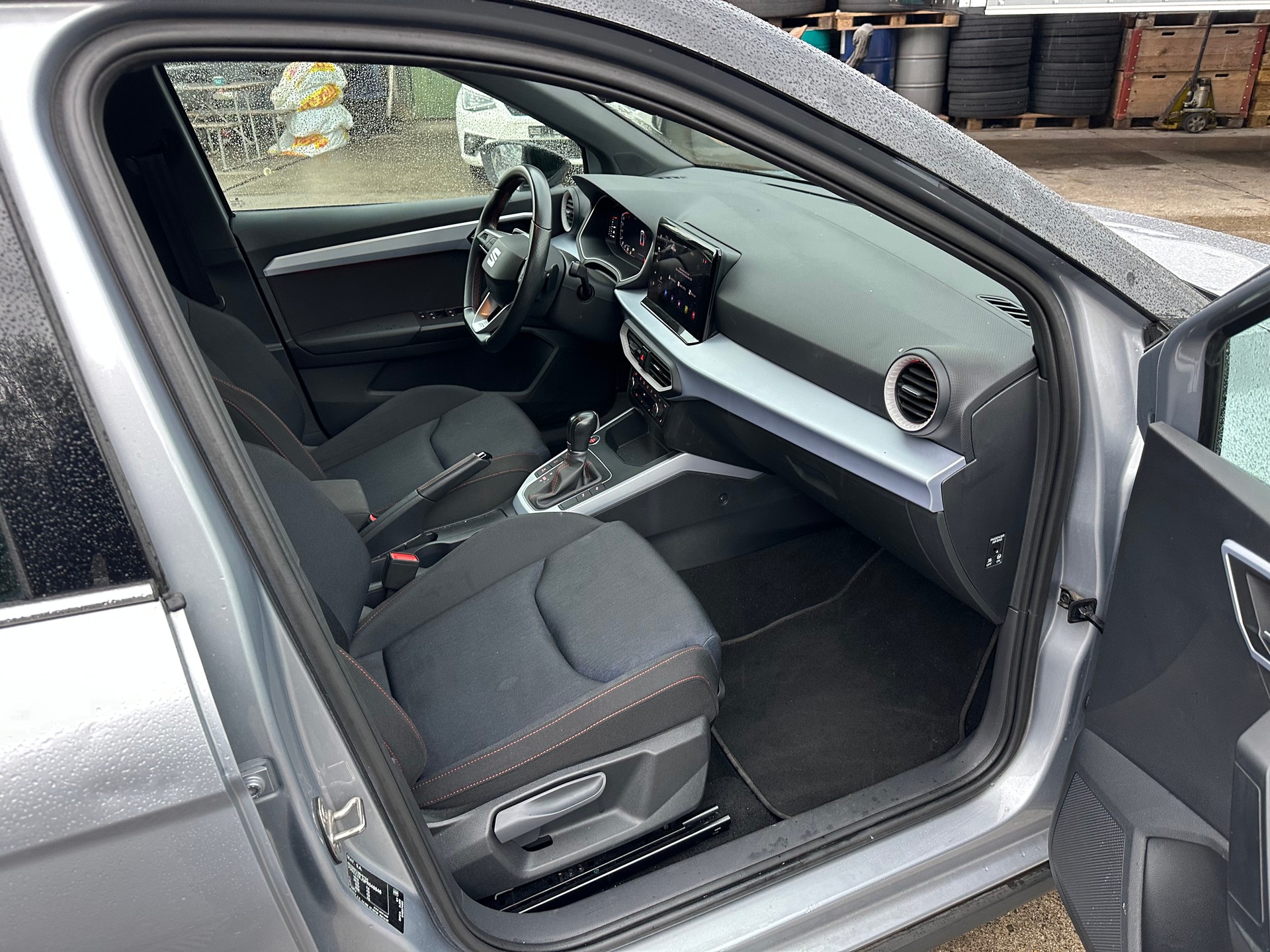 SEAT Arona 1.5 Eco TSI FR DSG-image-13