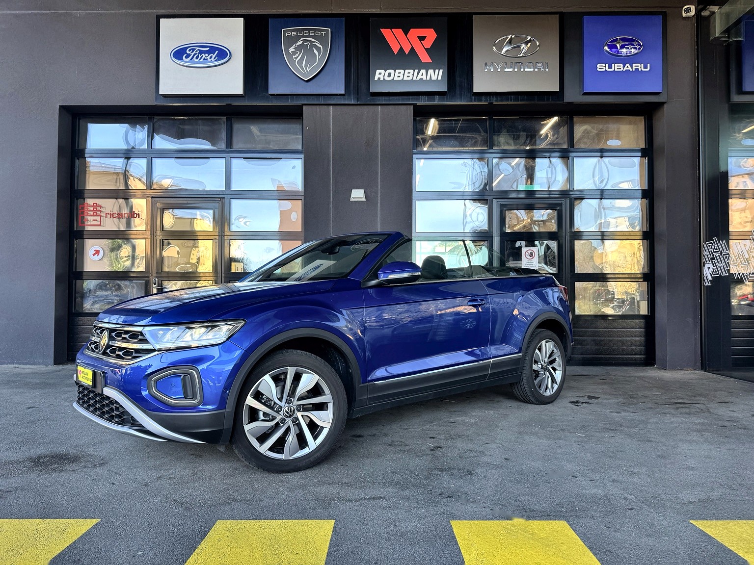 VW T-Roc Cabriolet 1.5 TSI EVO Style DSG-image-0